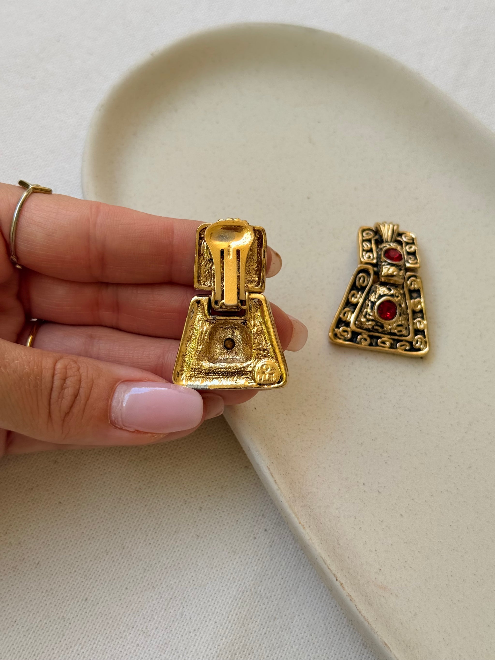 Boucles d’oreilles vintage - Pendantes strass rouge