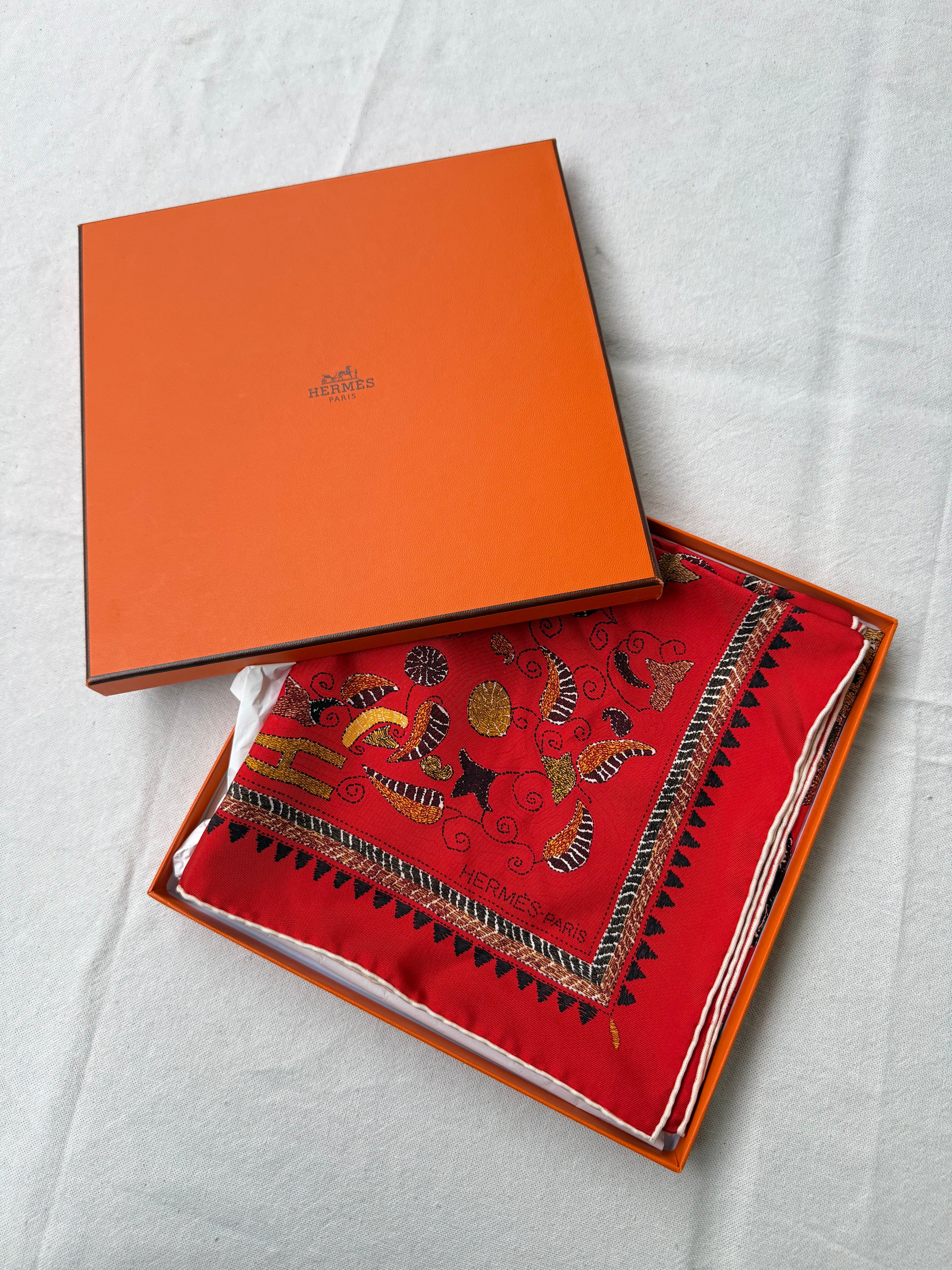 Foulard Hermès – Modèle Carré Kantha (rare)