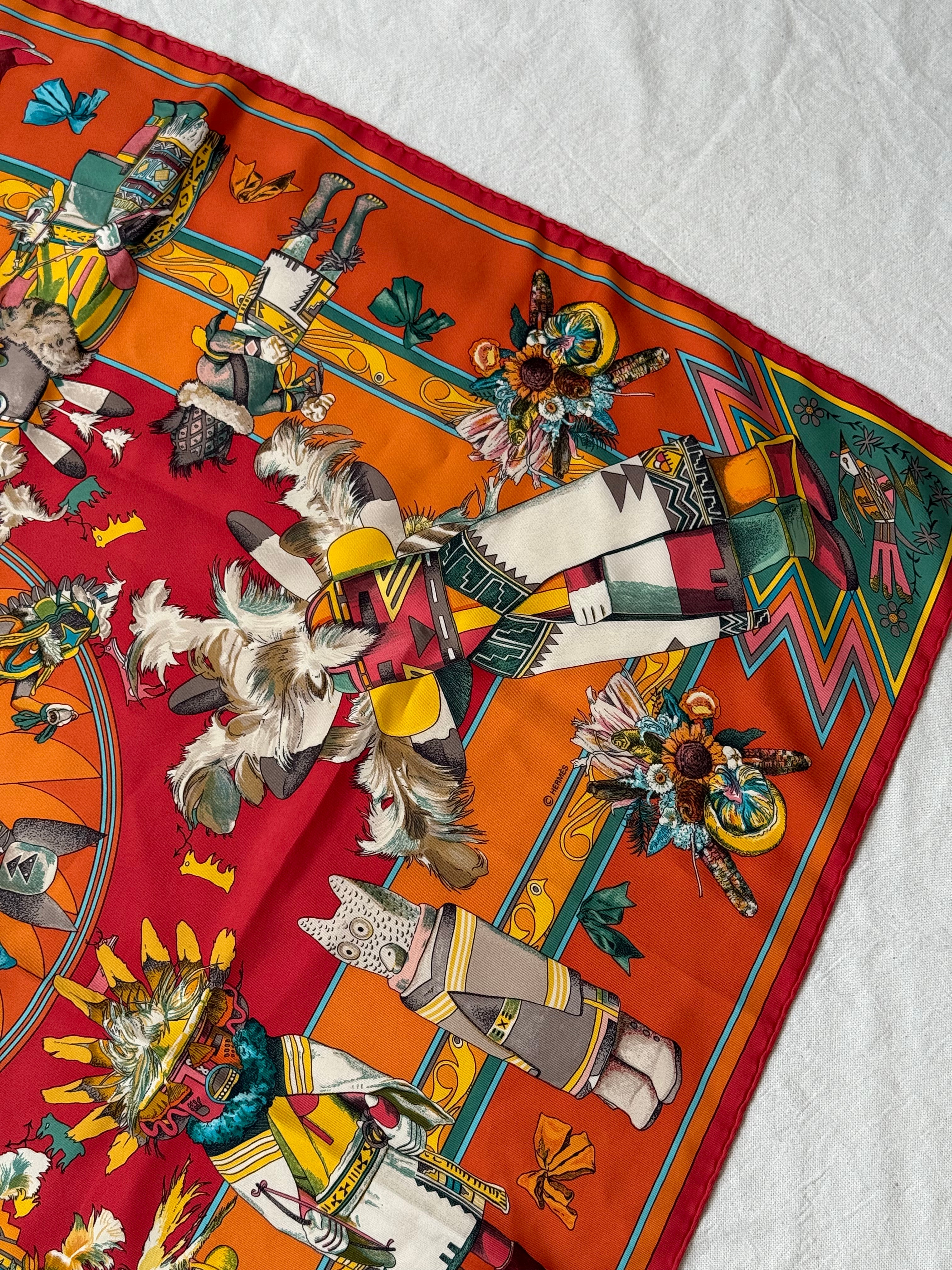 Foulard Hermès – Modèle Kachinas