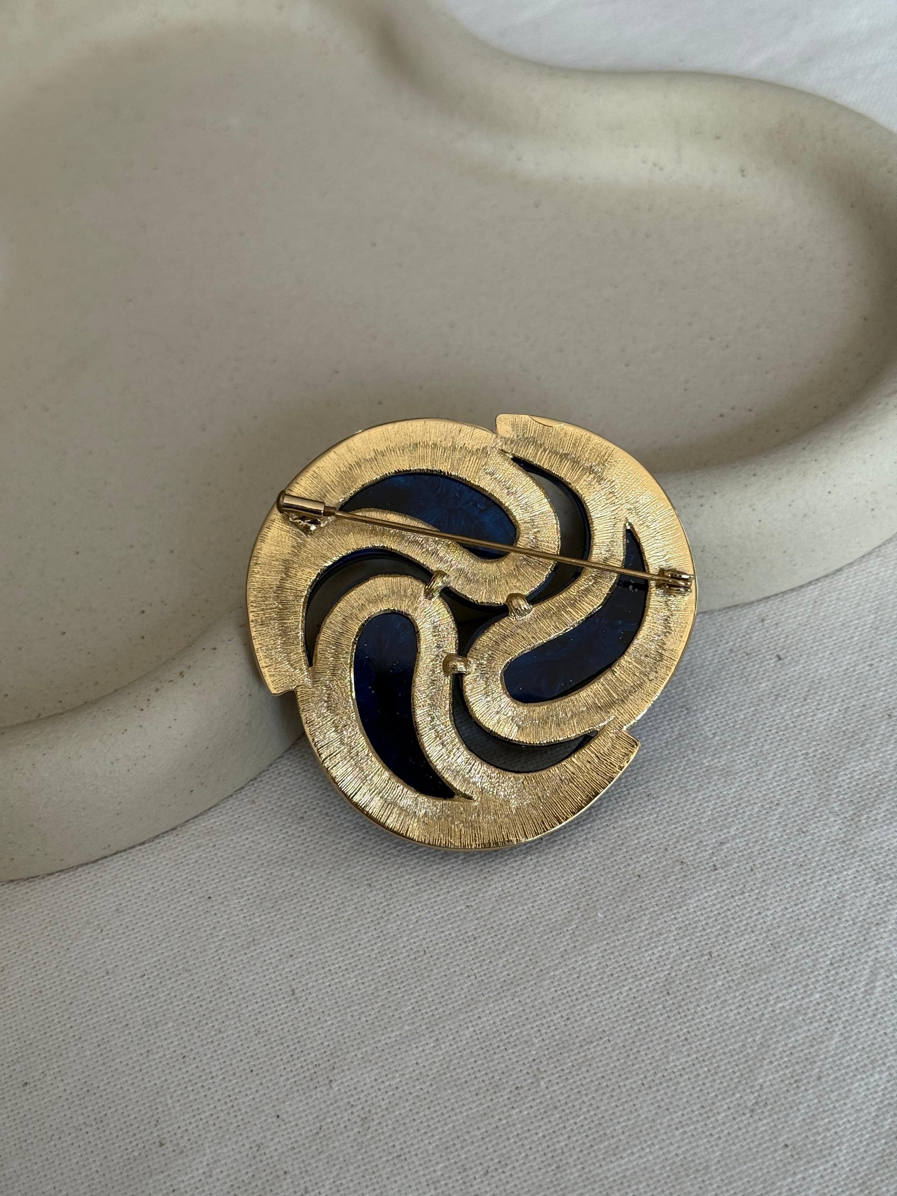 Broche vintage - Spirale bleue et dorée