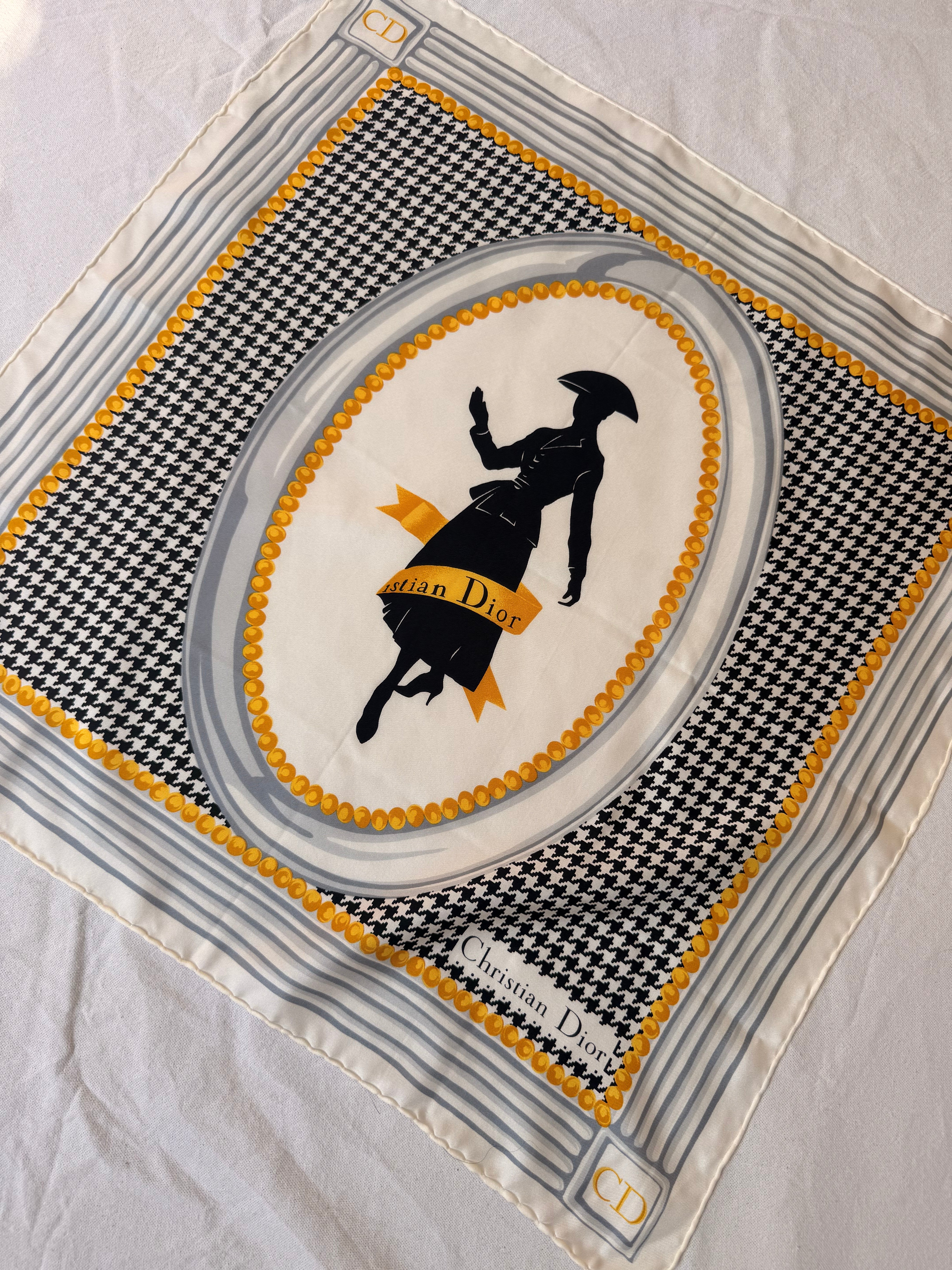 Foulard Christian Dior – Motifs pieds-de-poule