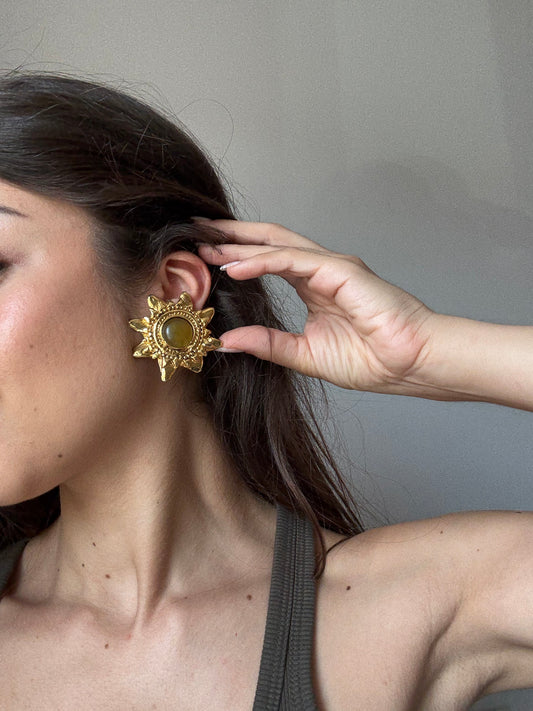 Boucles d’oreilles vintage - Soleils dorés et cabochons en résine