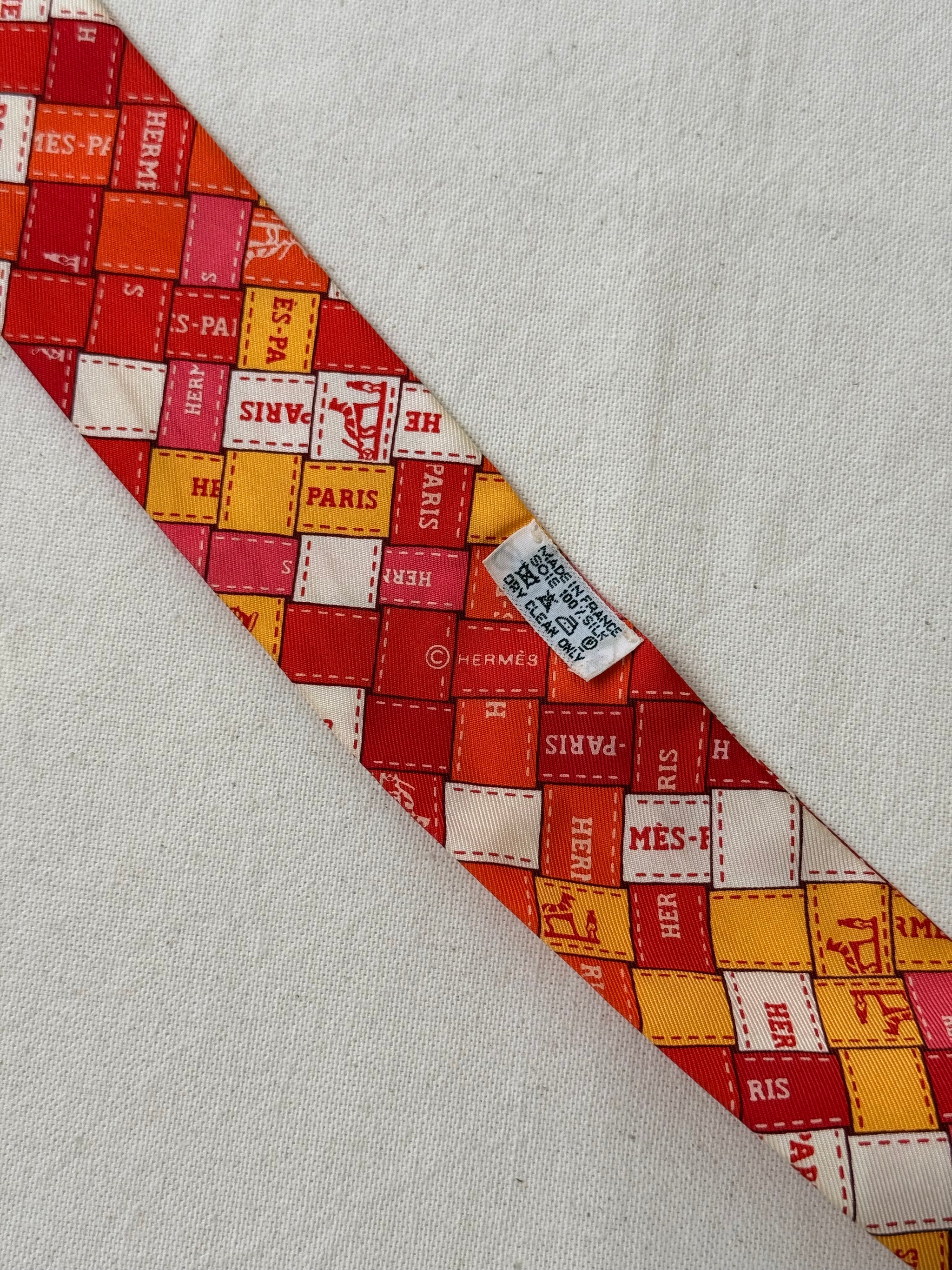 Twilly Hermès – Modèle Bolduc au Carré
