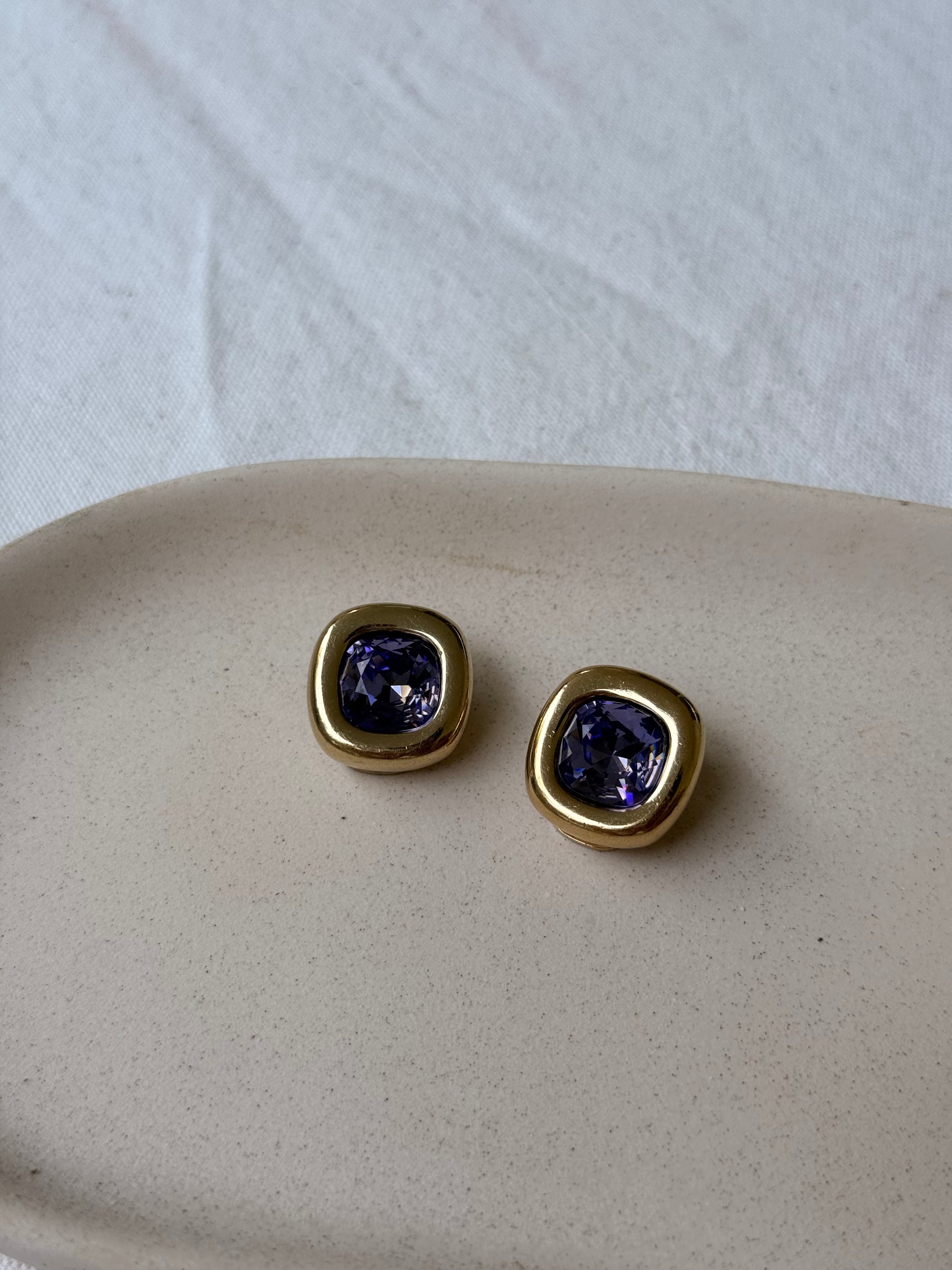 Boucles d’oreilles vintage - Pierre violine facettée