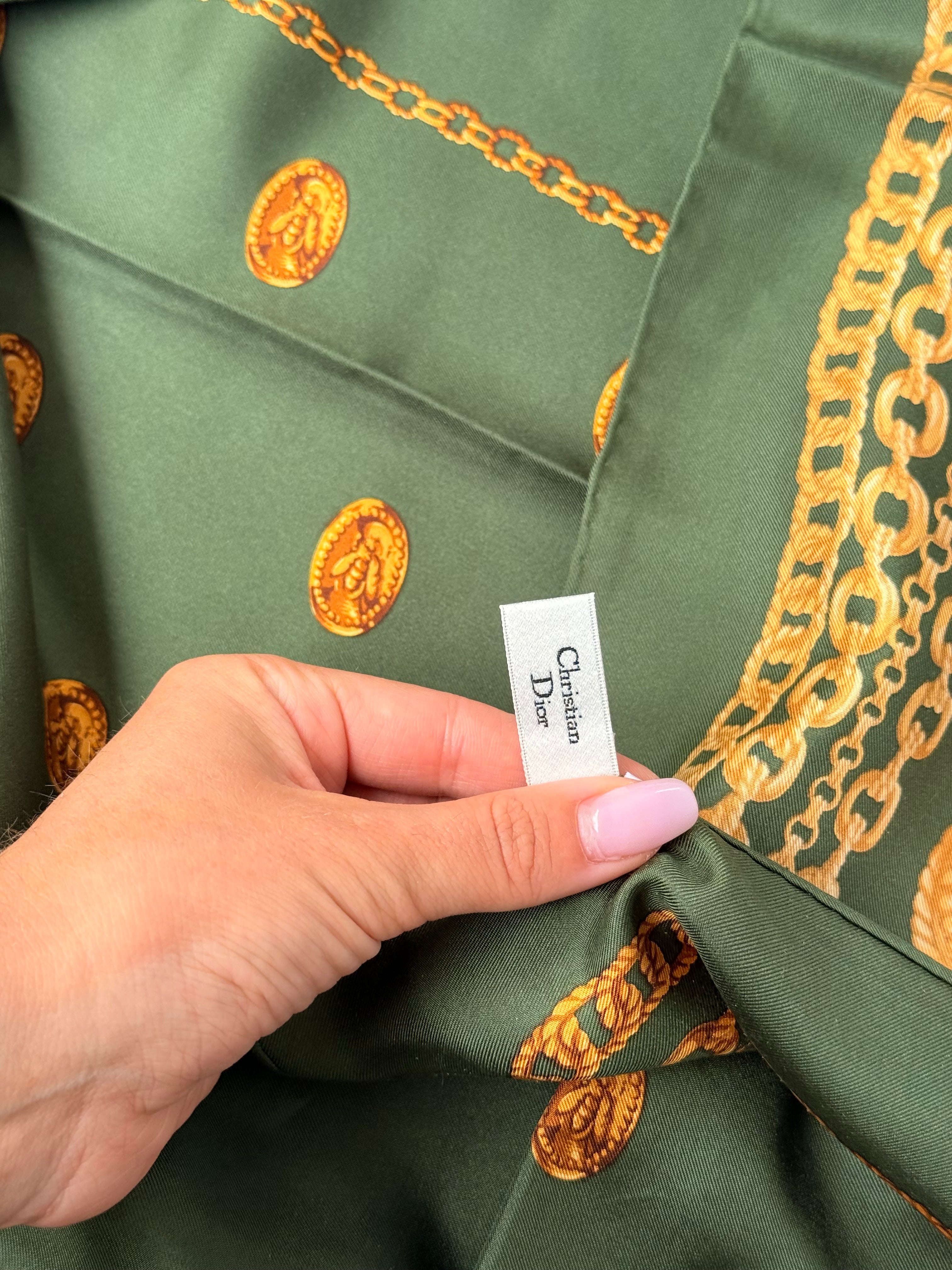 Foulard Christian Dior – Kaki chaines et abeilles dorées