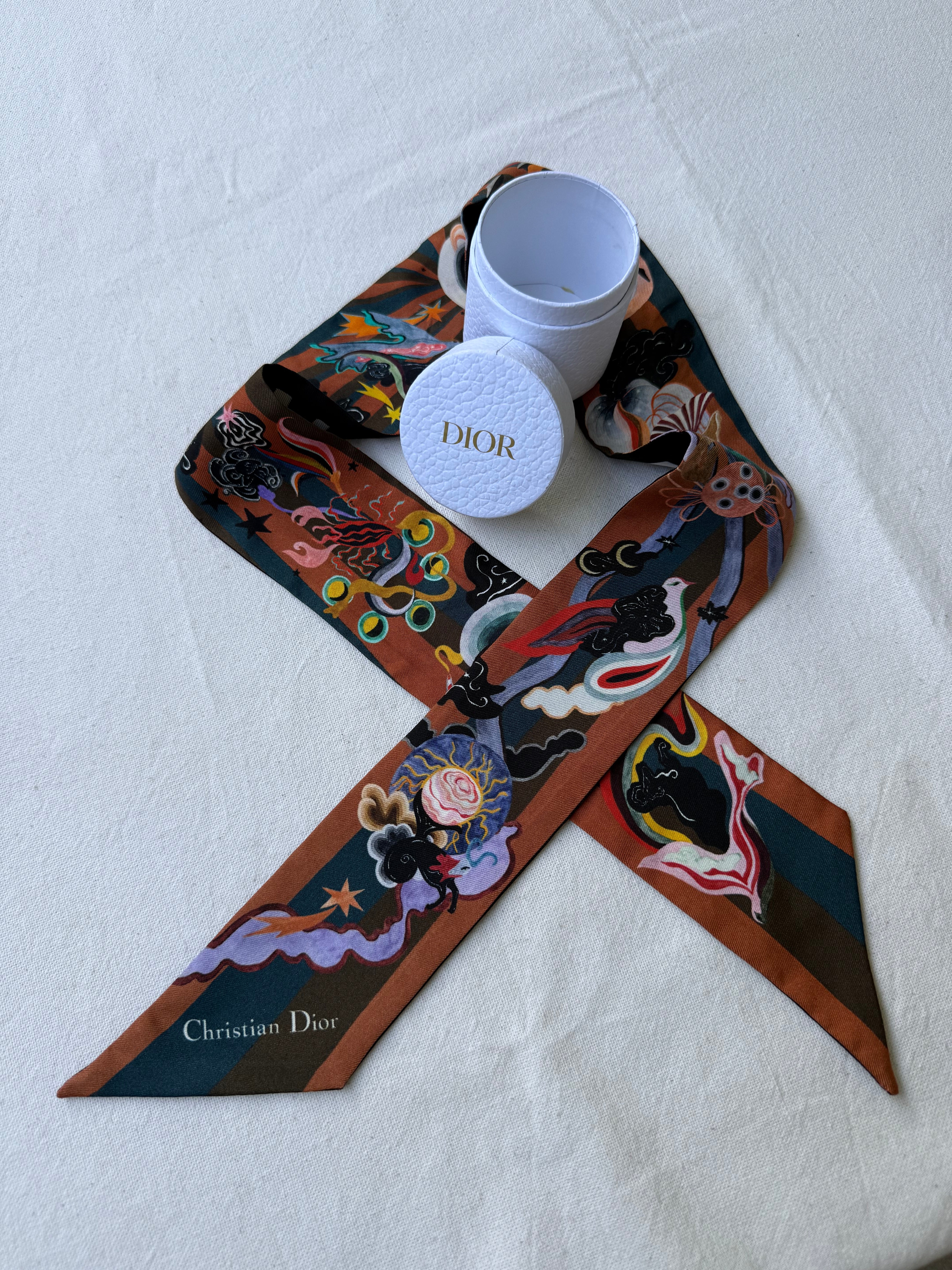 Mitzah Christian Dior – Motifs astraux