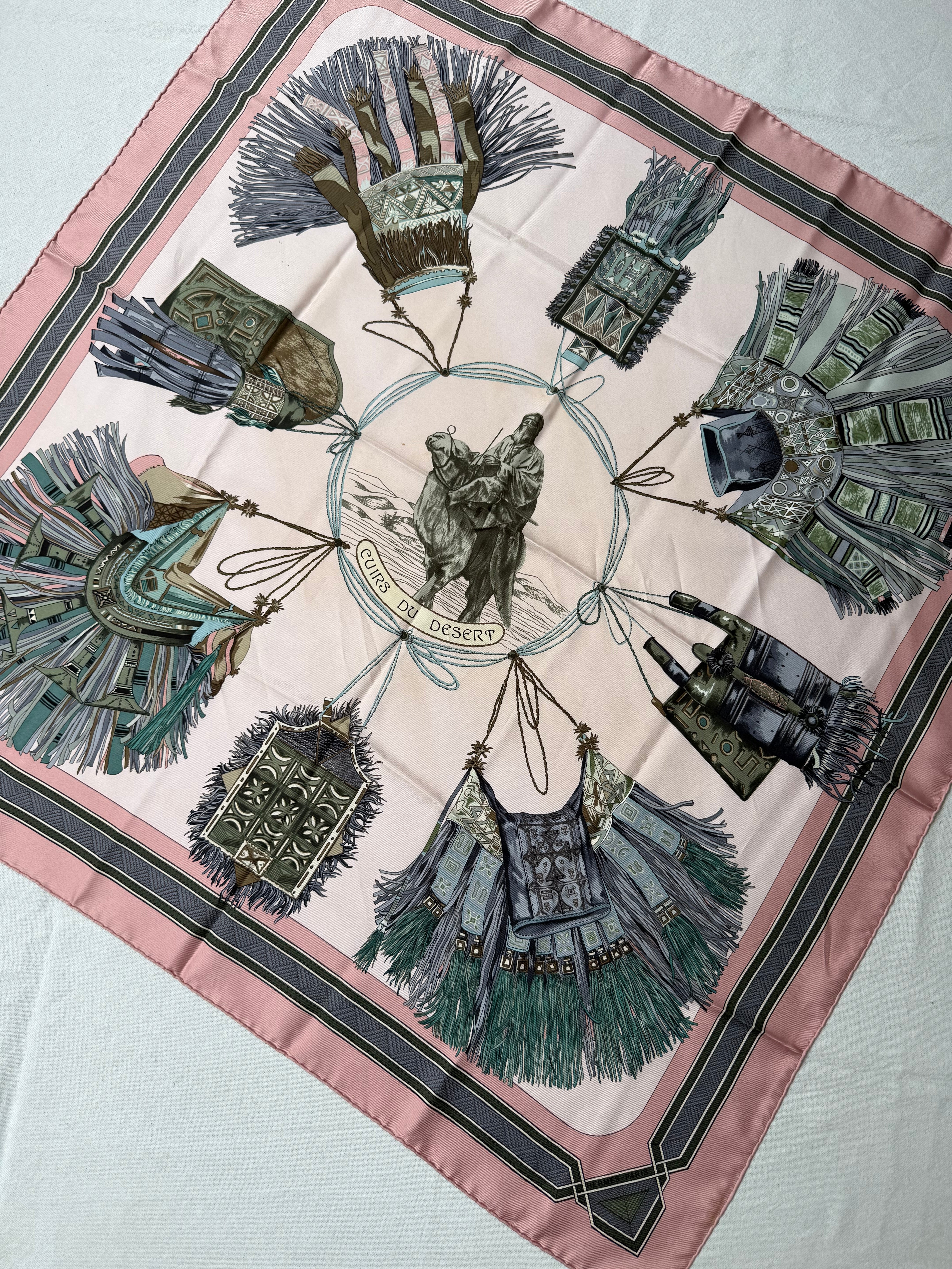 Foulard Hermès – Modèle Cuirs du Désert