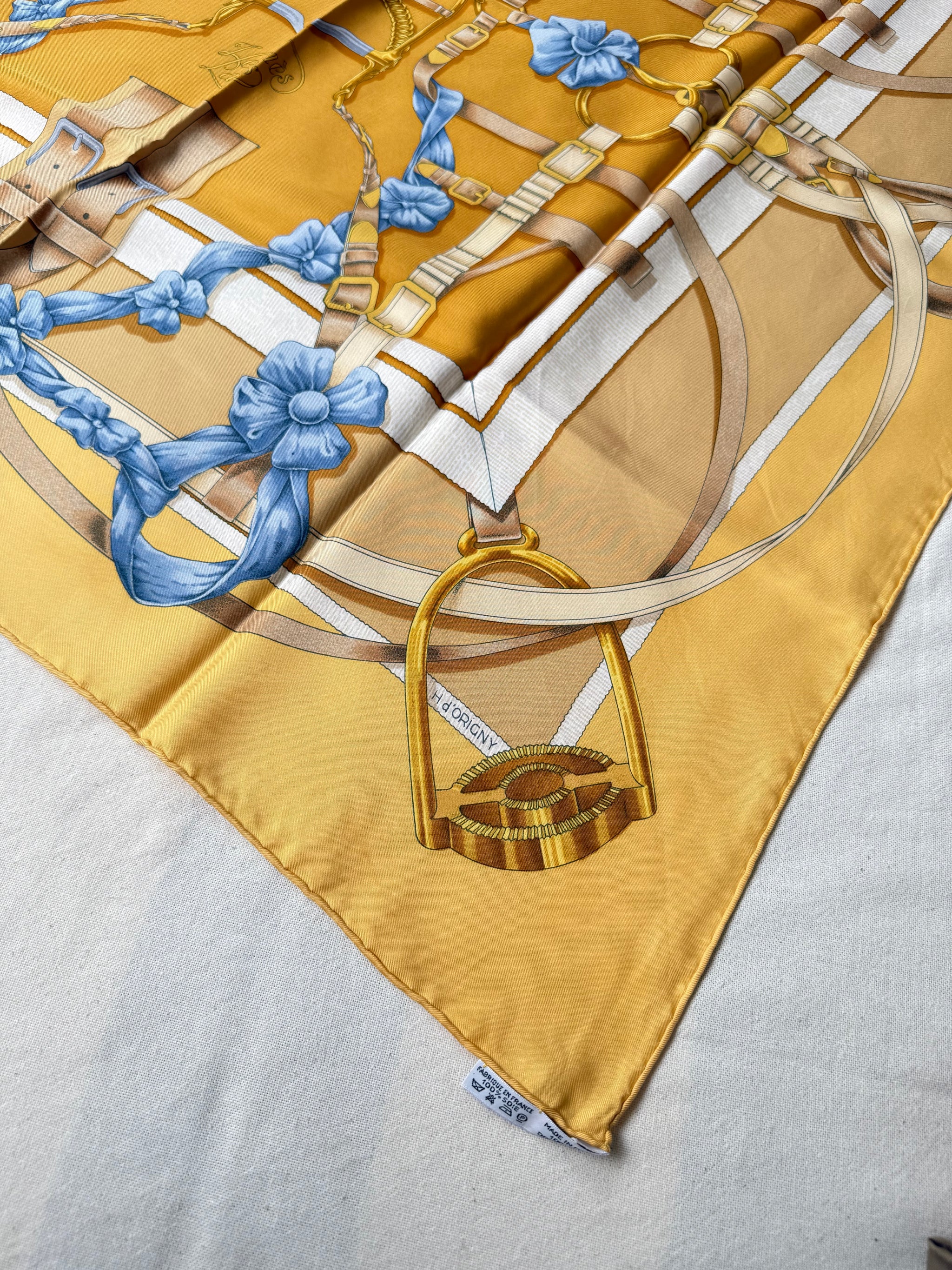 Foulard Hermès – modèle Grand Manège