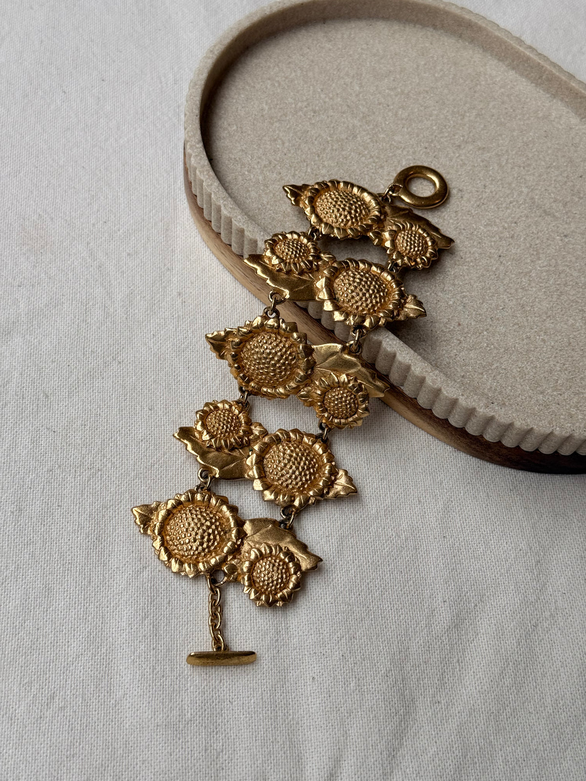 Bracelet Atalante vintage - Manchette large tournesols dorés
