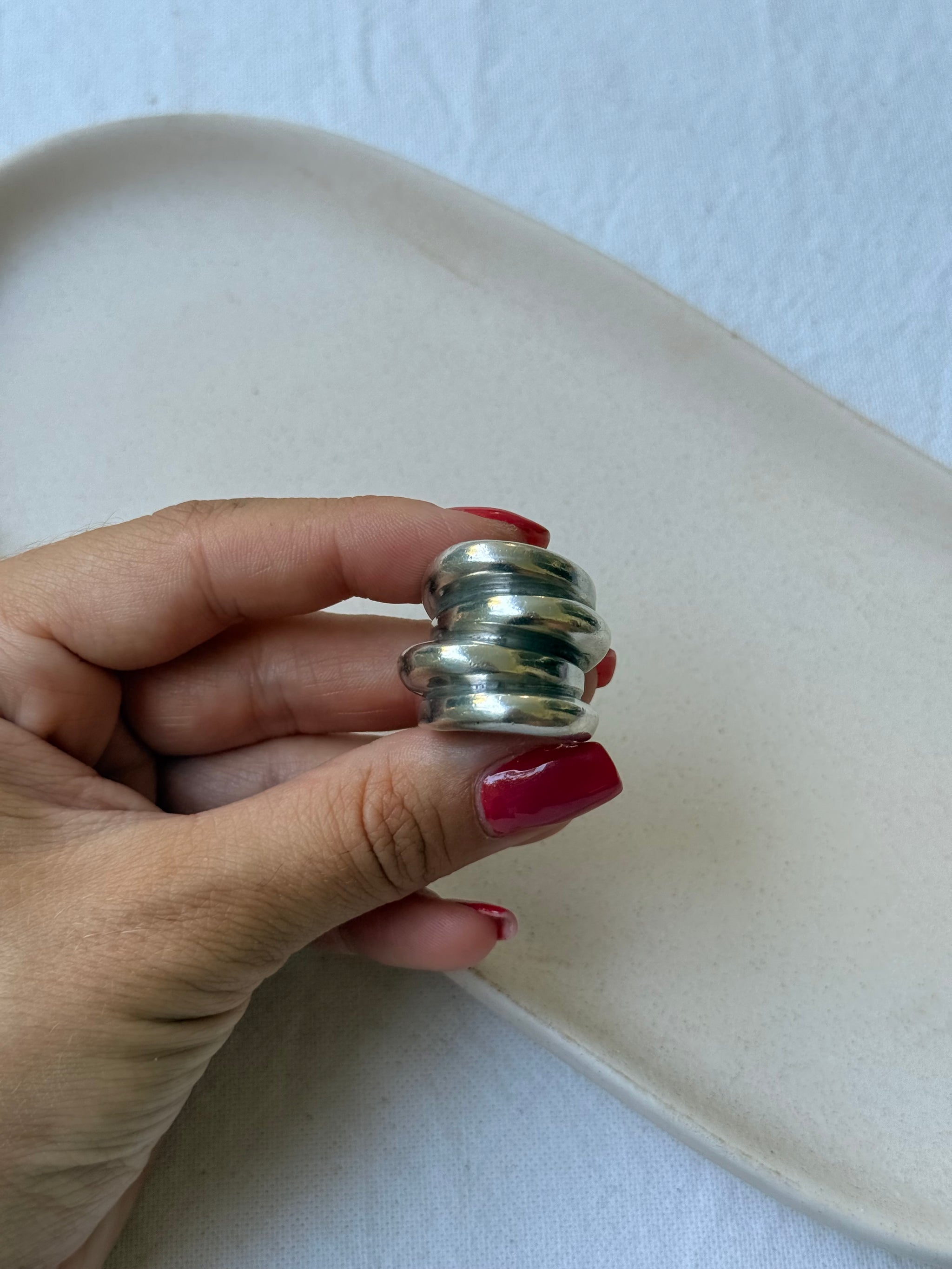 Bague vintage bombée en argent 925