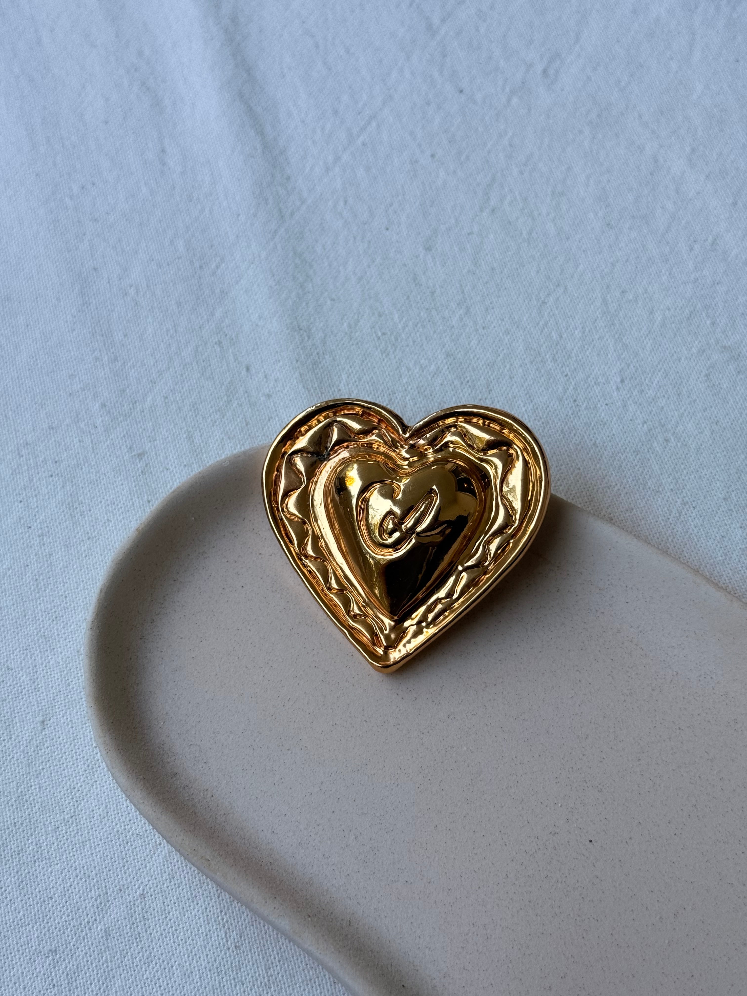 Broche Christian Lacroix vintage - Coeur doré bombé