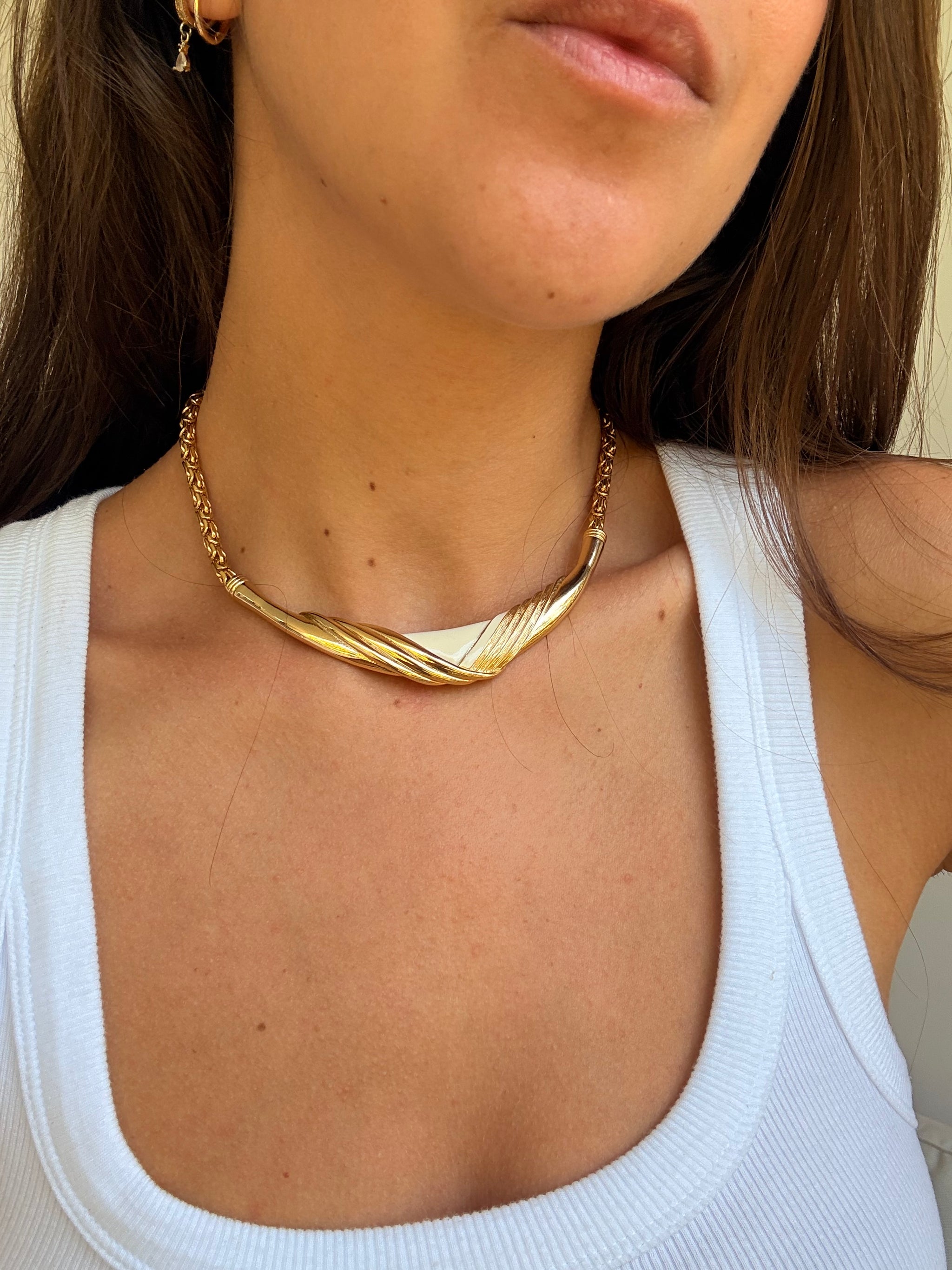 Collier Helena Rubinstein vintage - Plastron émaillé ivoire