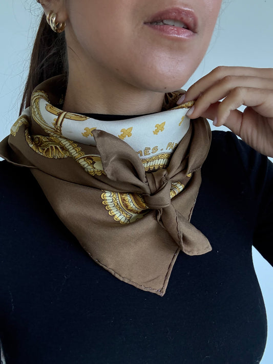 Foulard Hermès – Modèle Selles à Housse