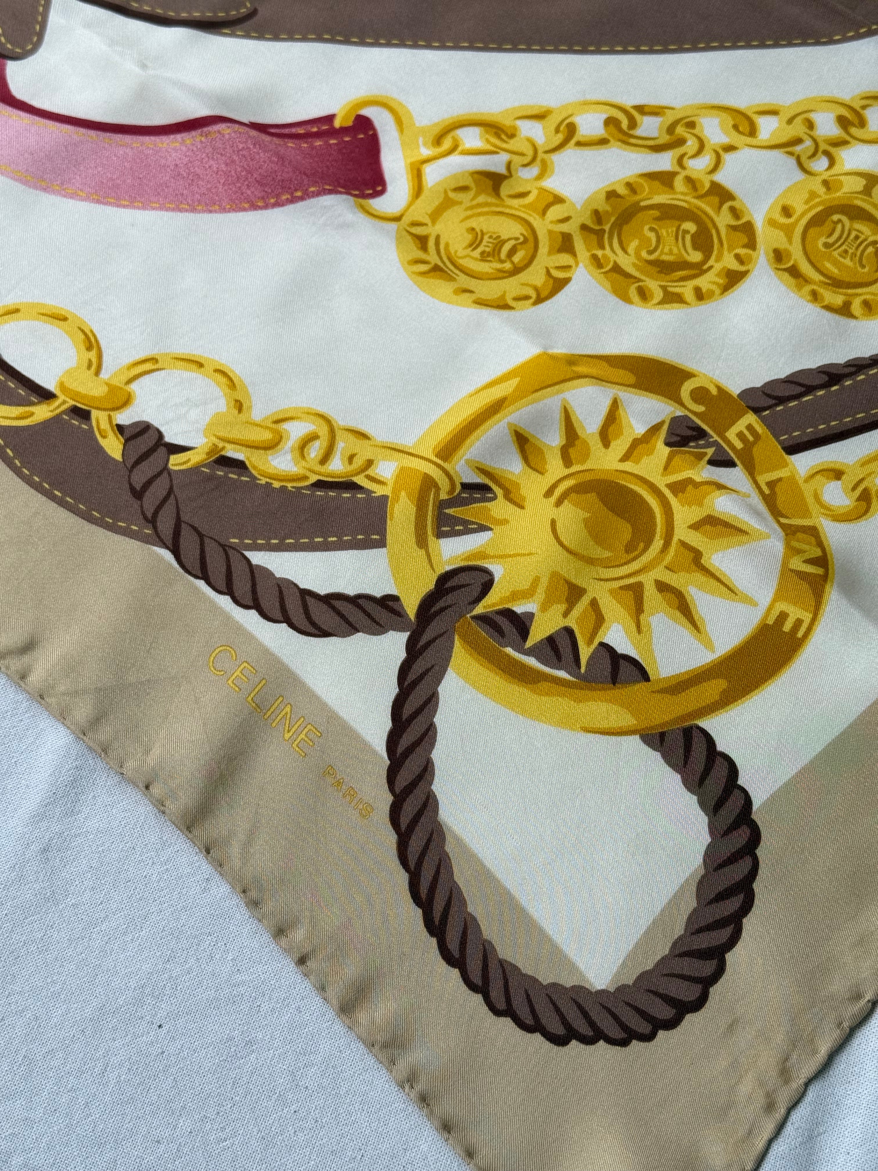 Foulard Céline – Chaînes et harnais
