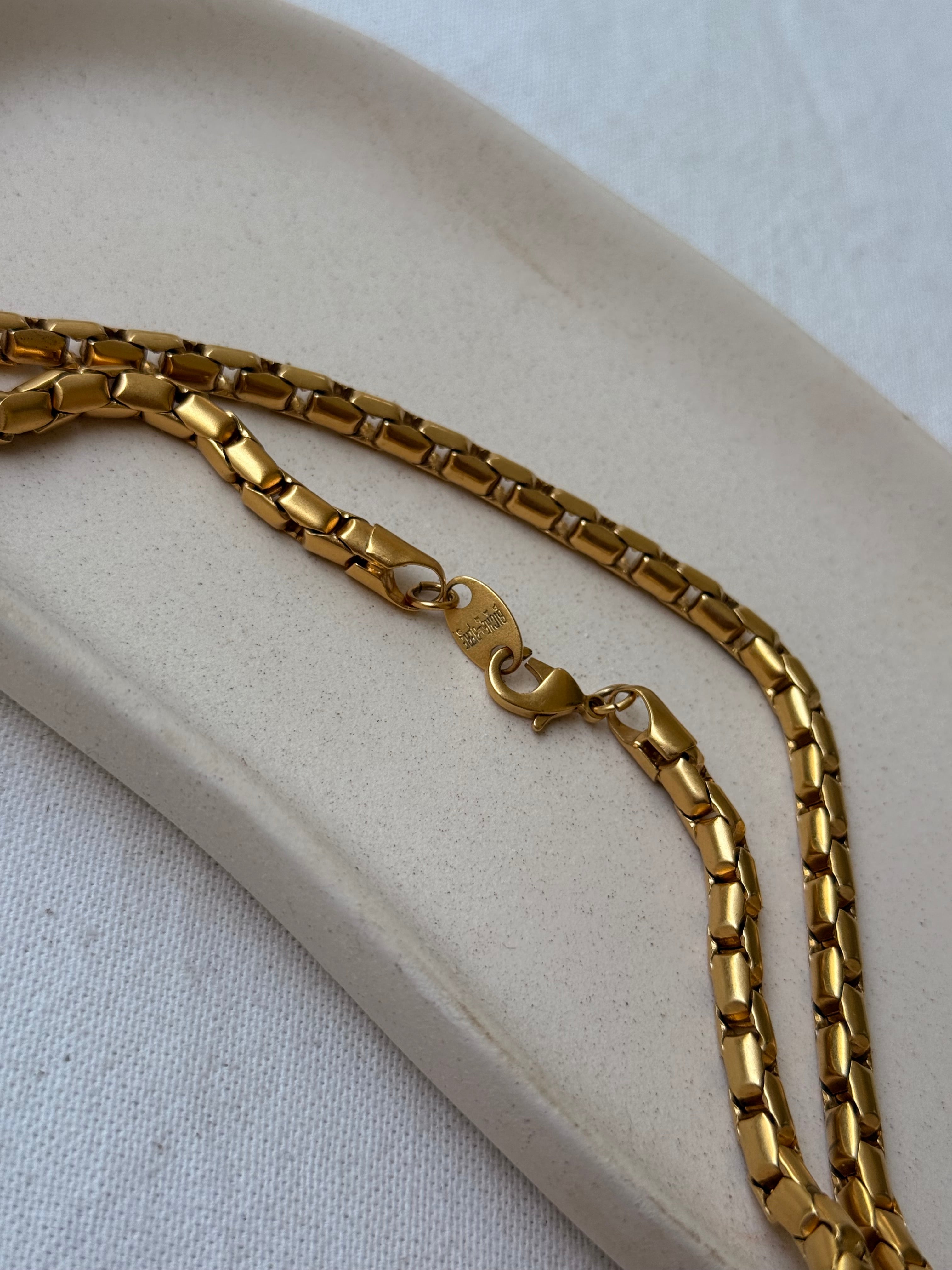 Sautoir Biche de Bere vintage - collier maille dorée