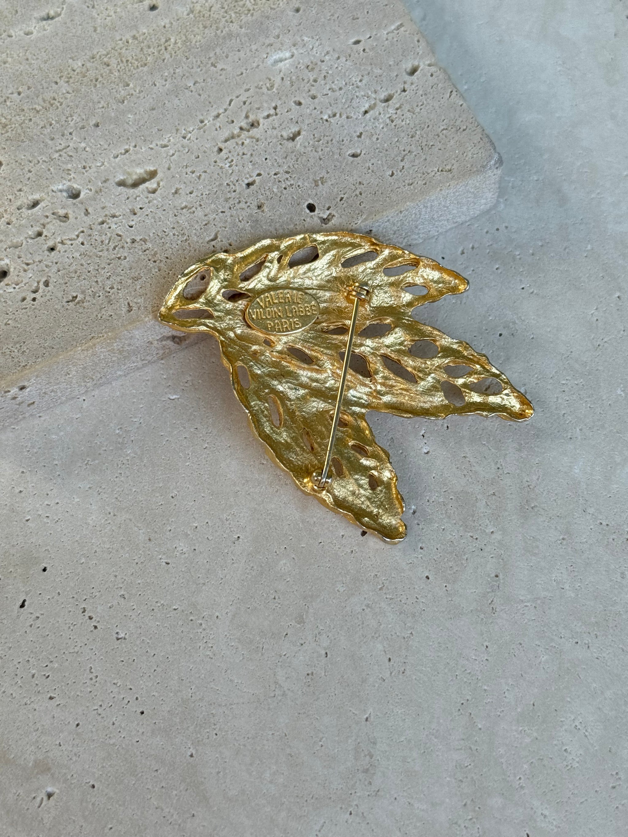 Broche Valérie Viloin Labbé vintage - Feuille dorée ajourée