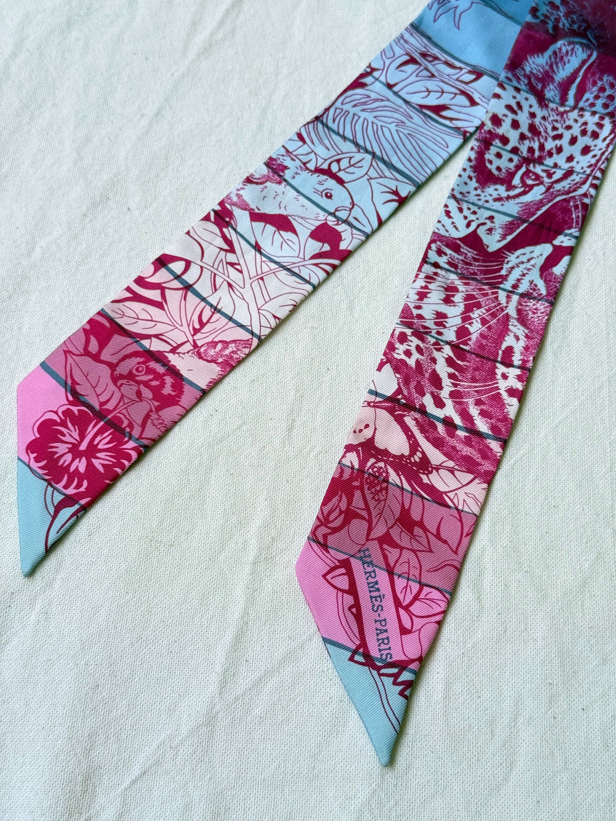 Twilly Hermès – Modèle Jungle Love au tampon