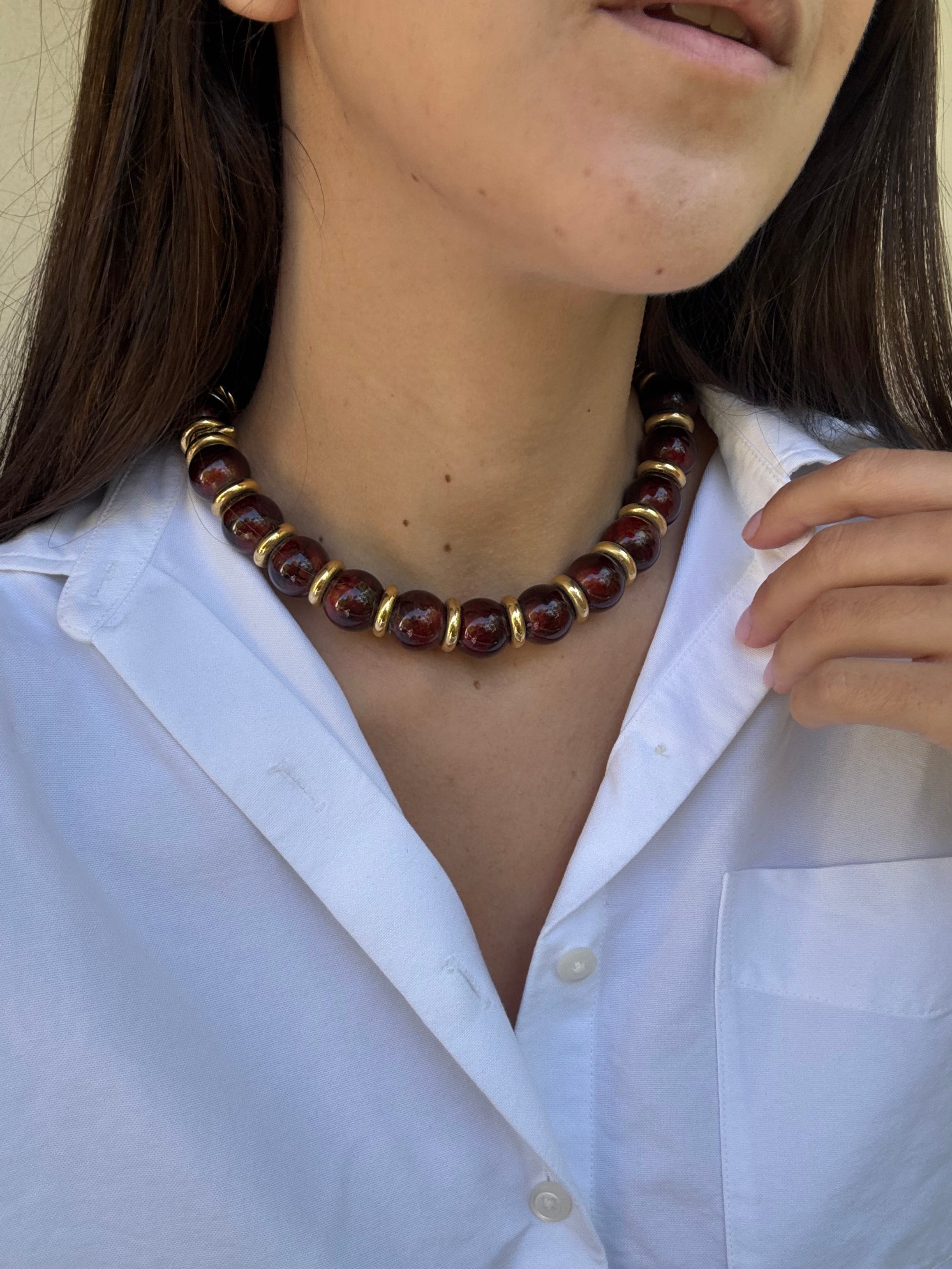 Collier doré vintage - Perles bois et détails dorés
