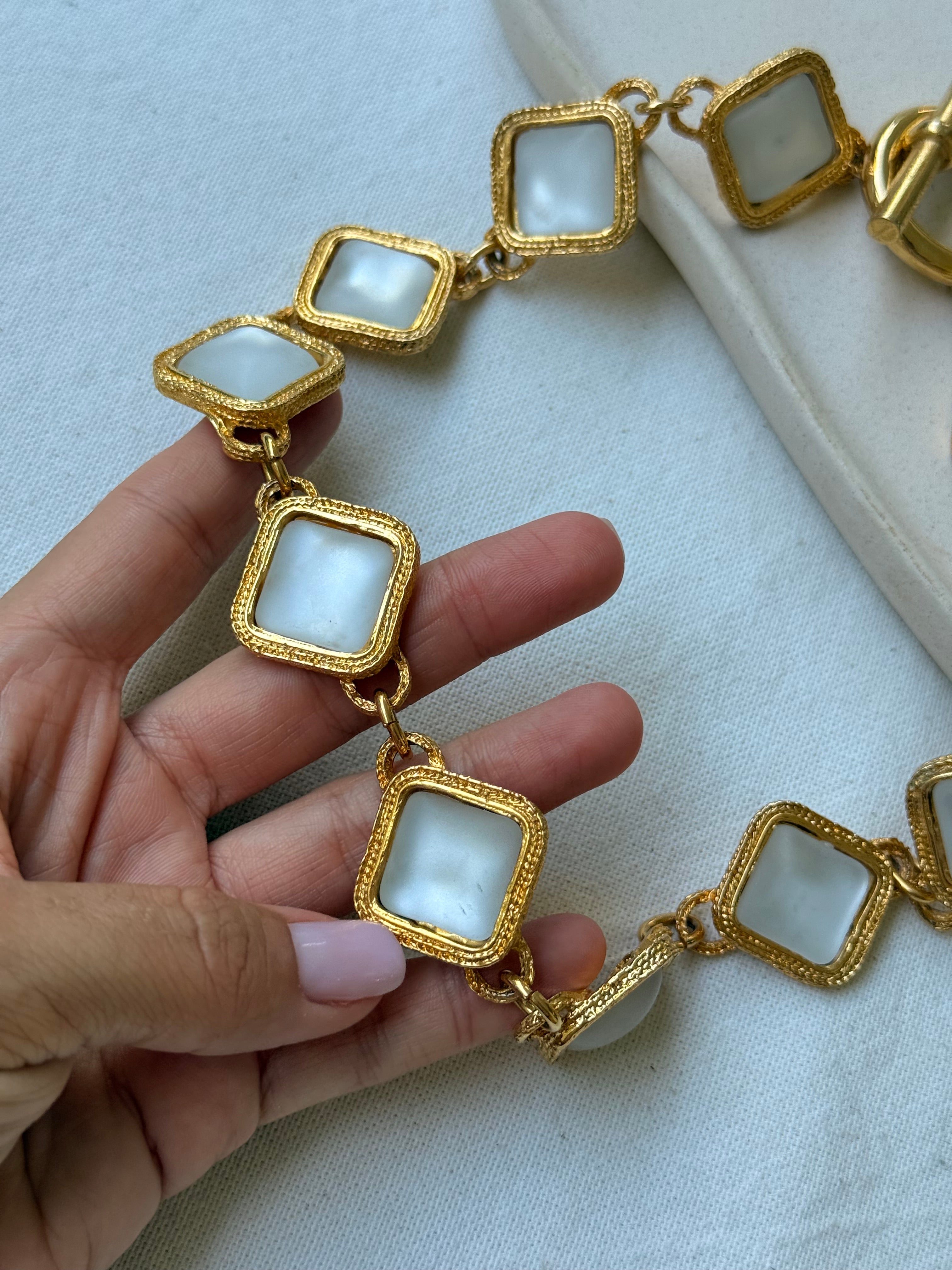 Collier Pinky Paris vintage - Doré et cabochons nacrés