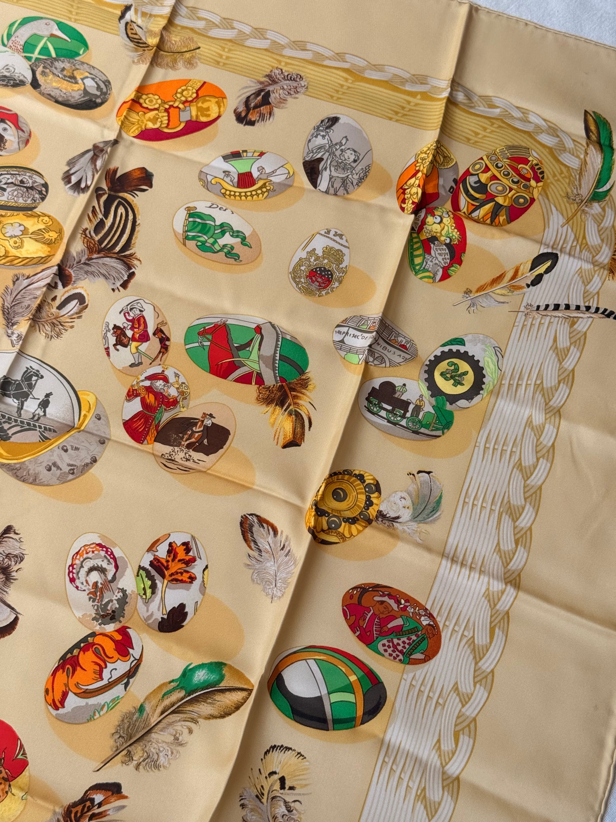 Foulard Hermès – Modèle Couvée d'Hermès