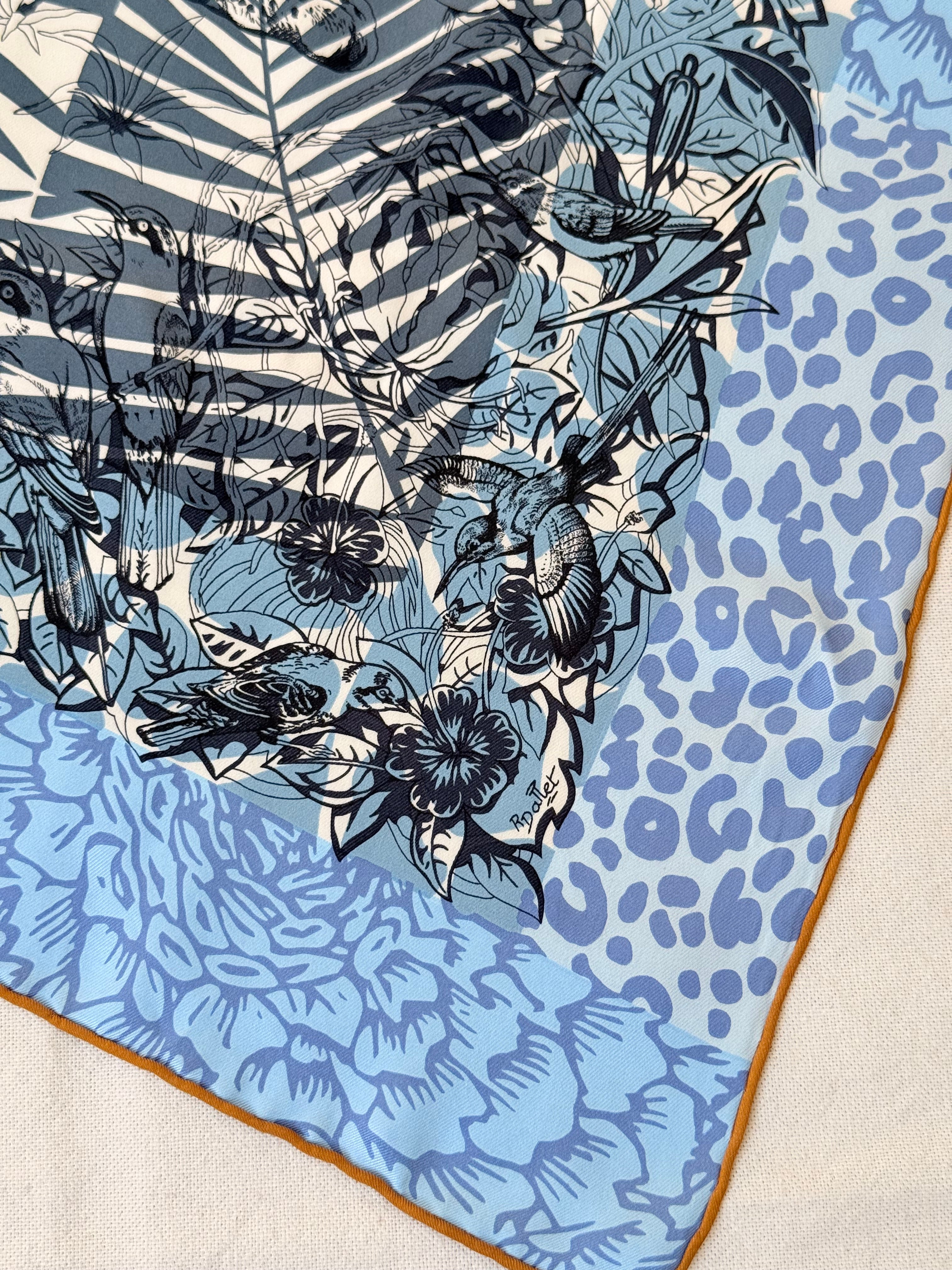 Foulard Hermès – Modèle Jungle Love au tampon