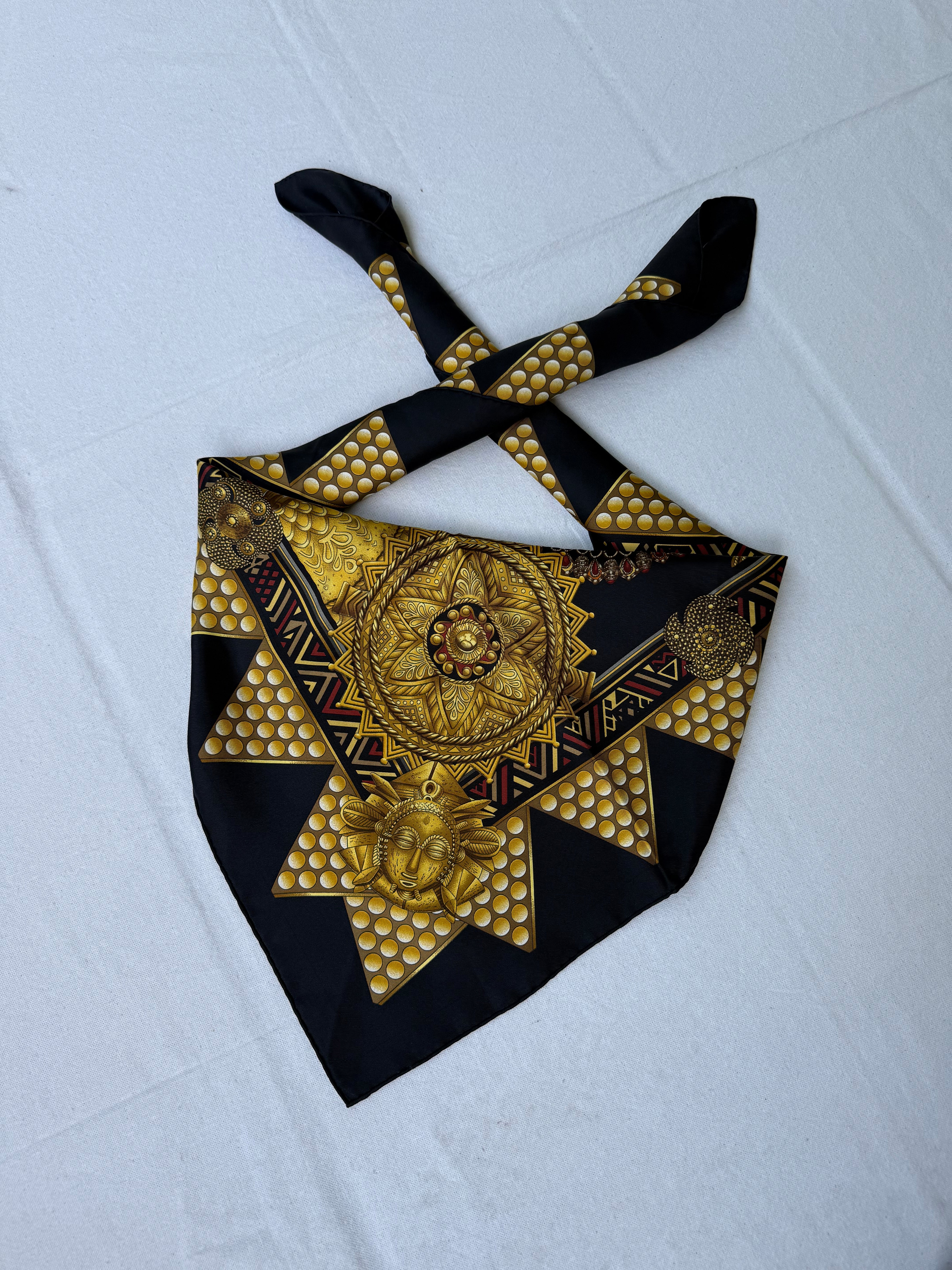 Foulard Hermès – Modèle L'or des chefs