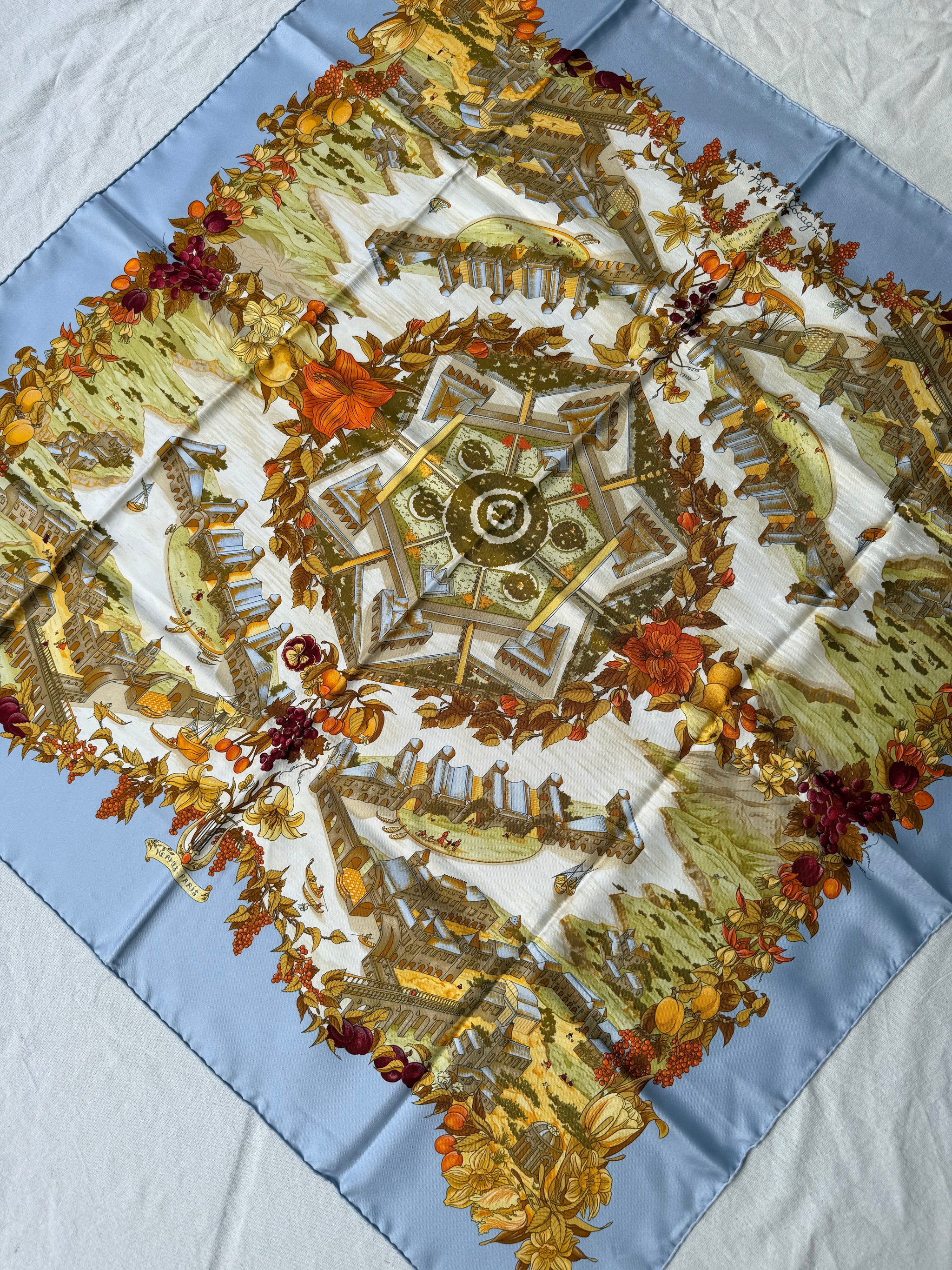 Foulard Hermès – Modèle Au pays de Cocagne