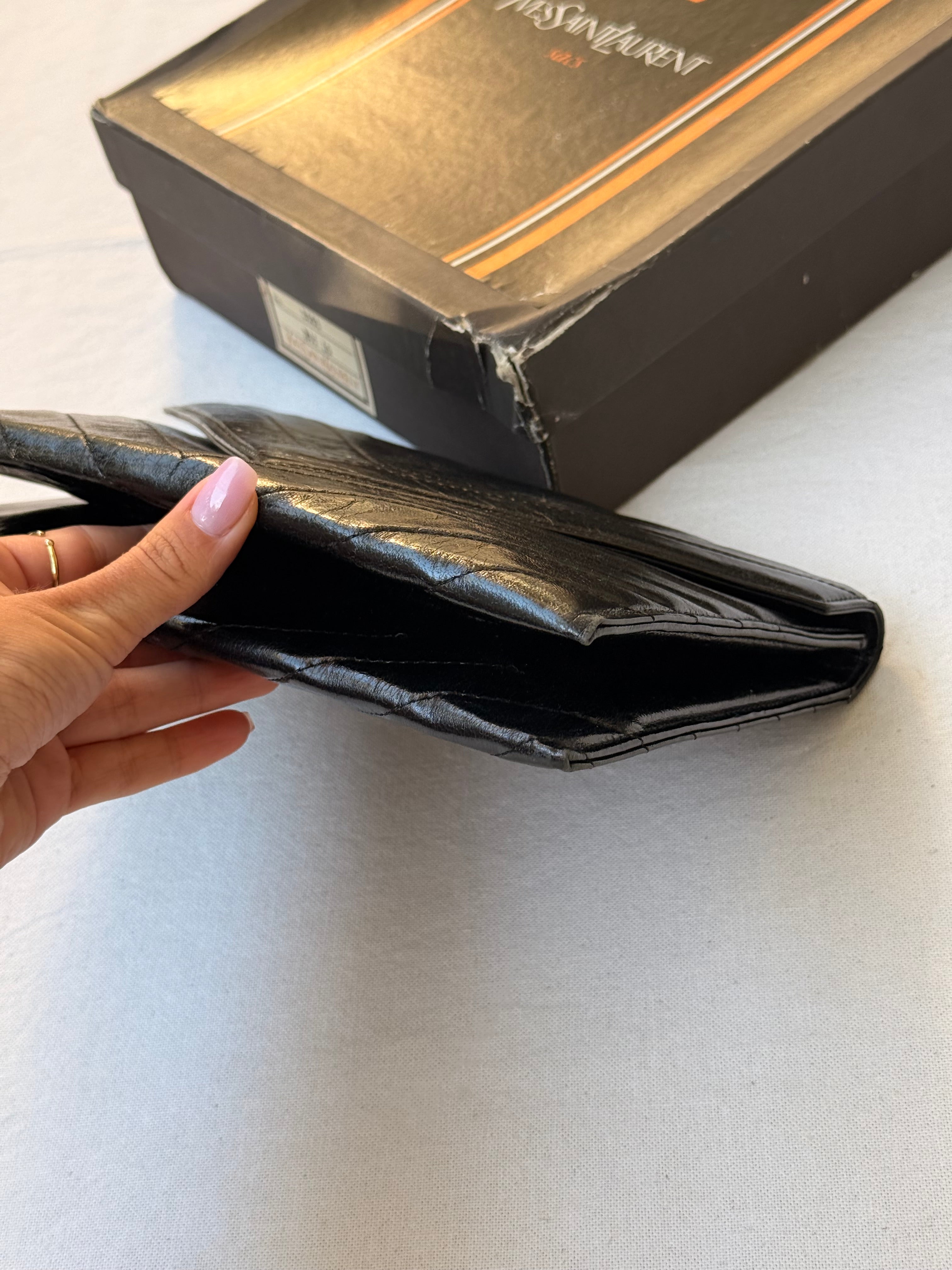 Pochette Yves Saint Laurent vintage - Enveloppe cuir noir