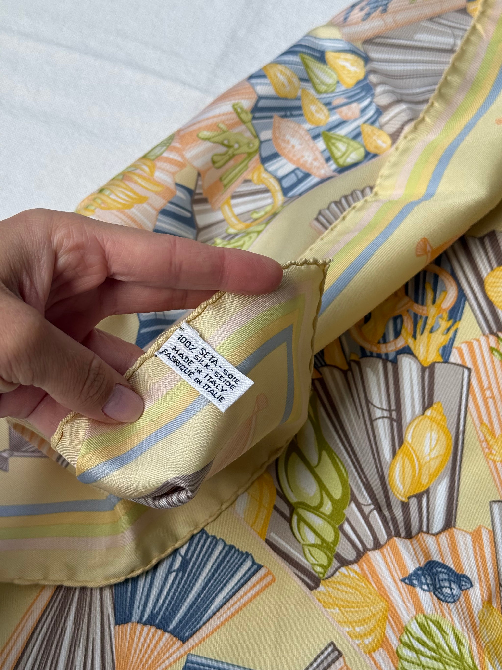 Céline Scarf – Fan print