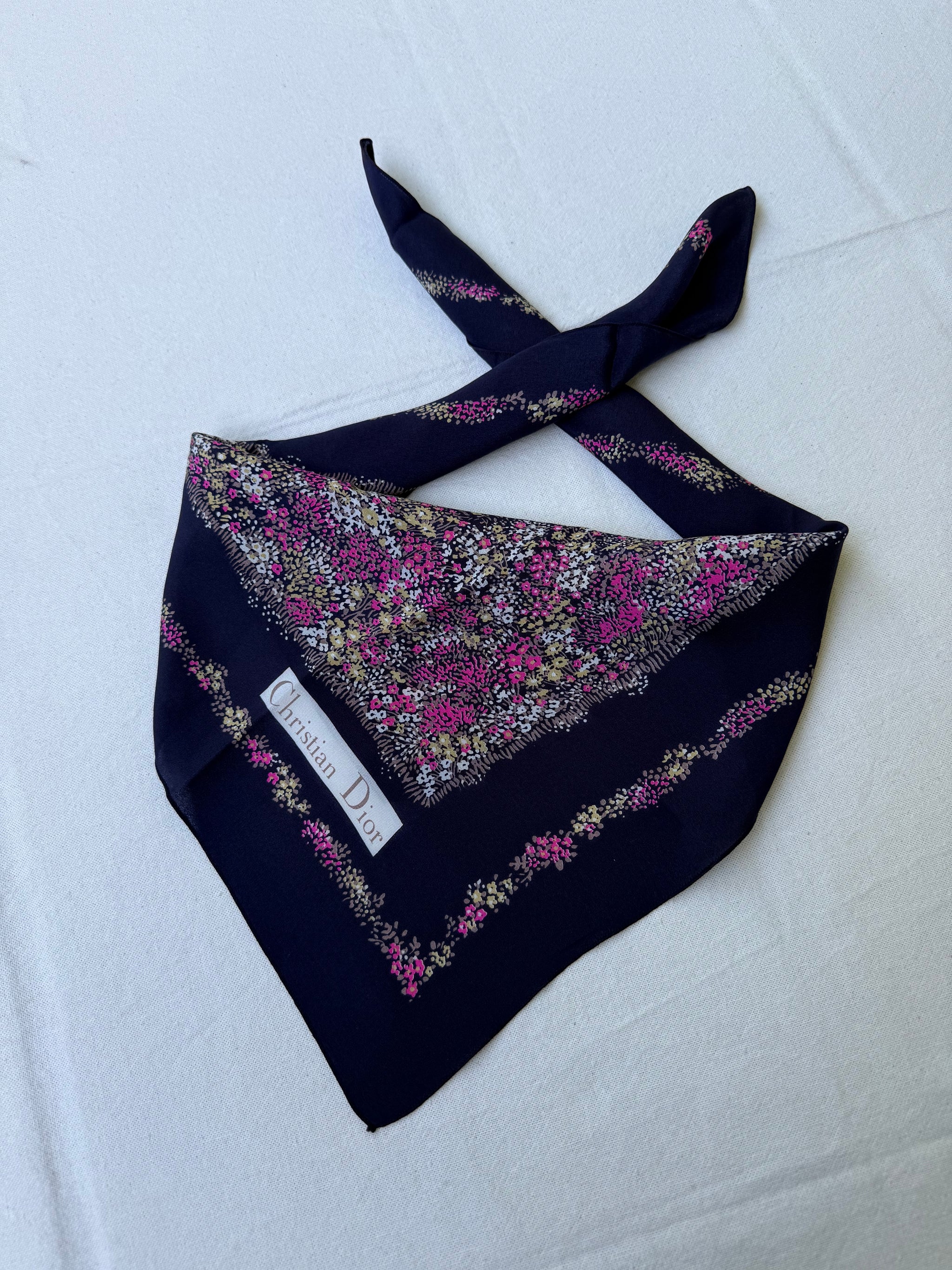 Christian Dior Scarf – Floral patterns