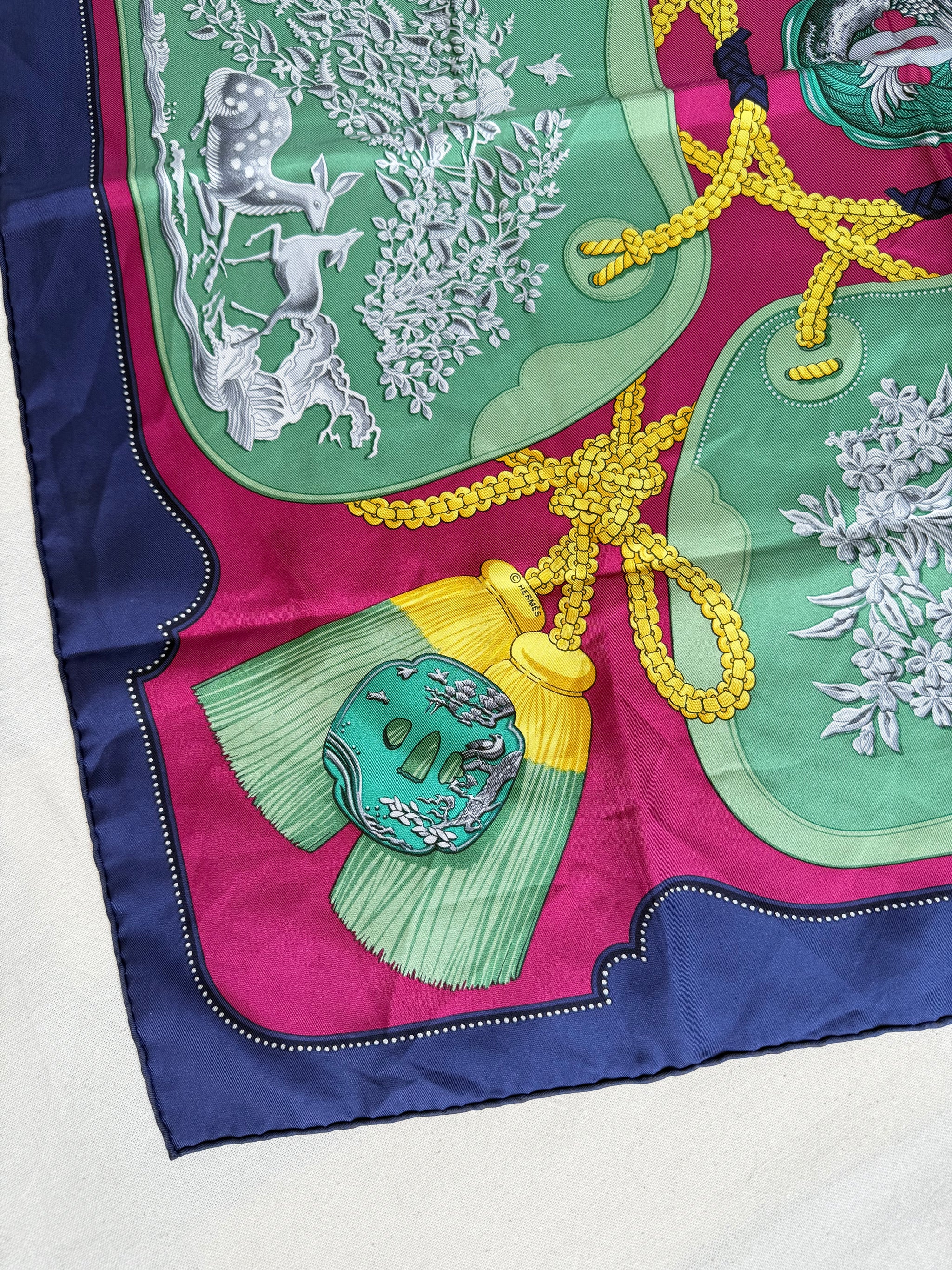 Foulard Hermès – modèle Tsubas