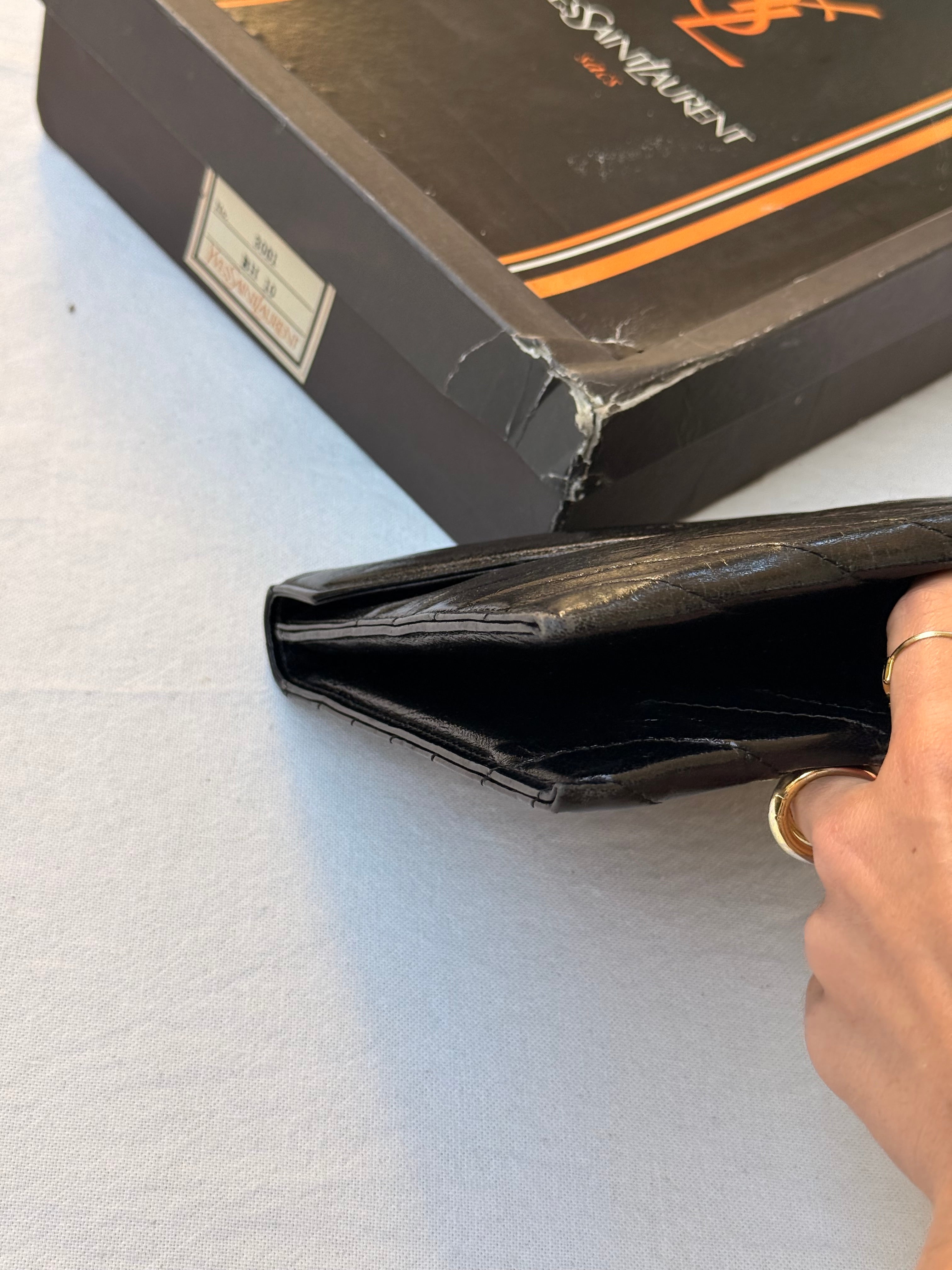 Pochette Yves Saint Laurent vintage - Enveloppe cuir noir