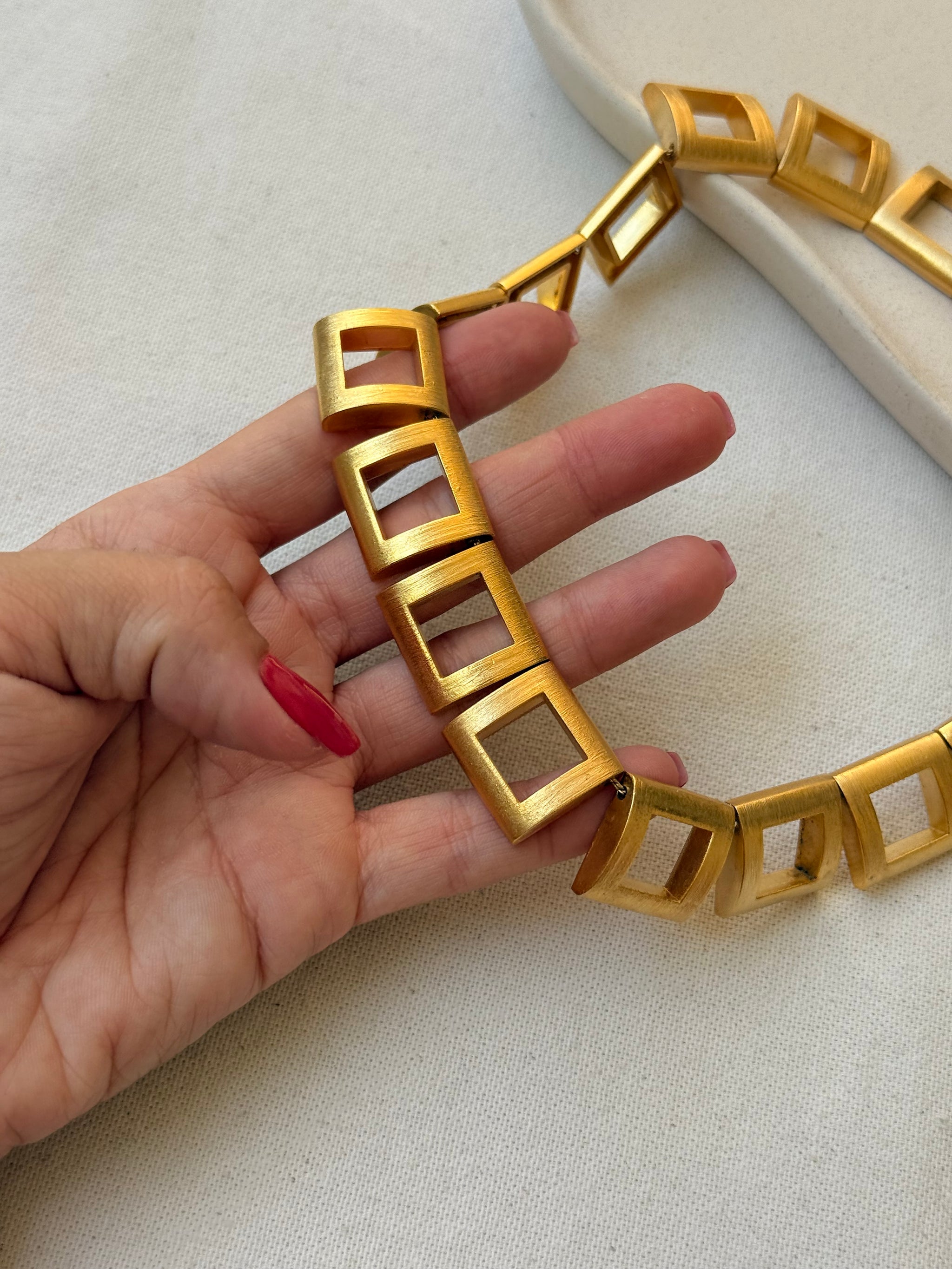 Collier Helena Rubinstein vintage - Maillons carrés ajourés