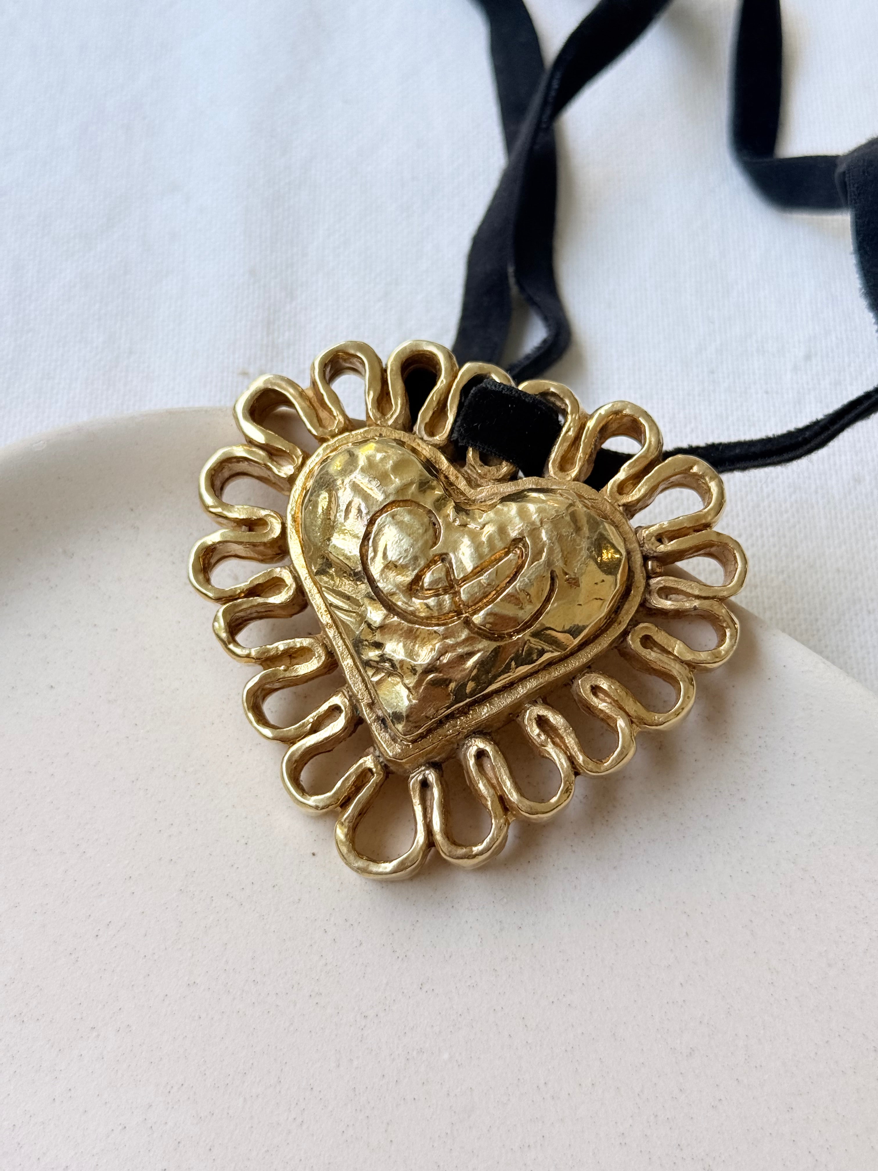 Pendentif Christian Lacroix vintage - Cœur doré XXL