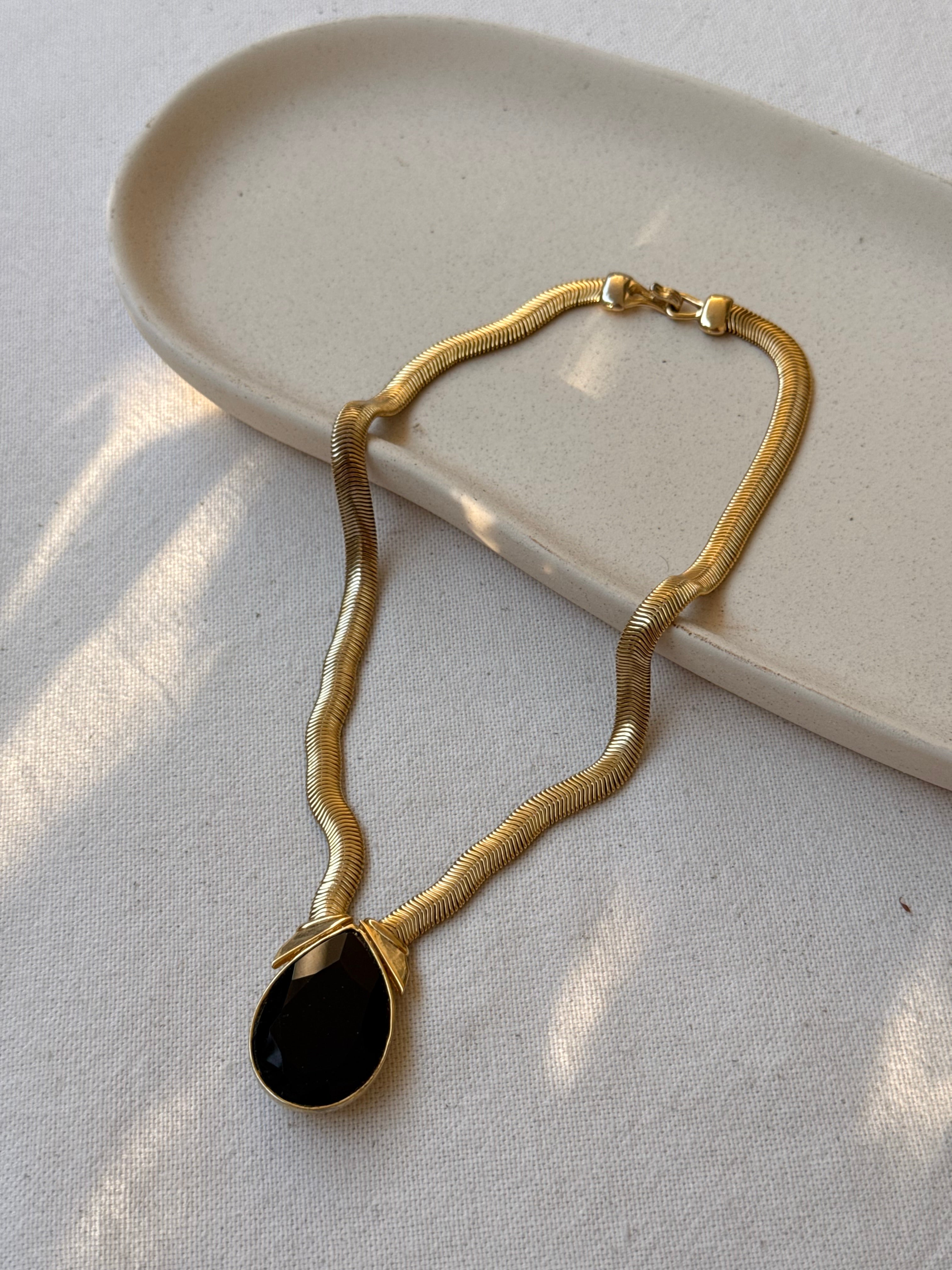 Collier Helena Rubinstein vintage - Pendentif goutte noire facetée