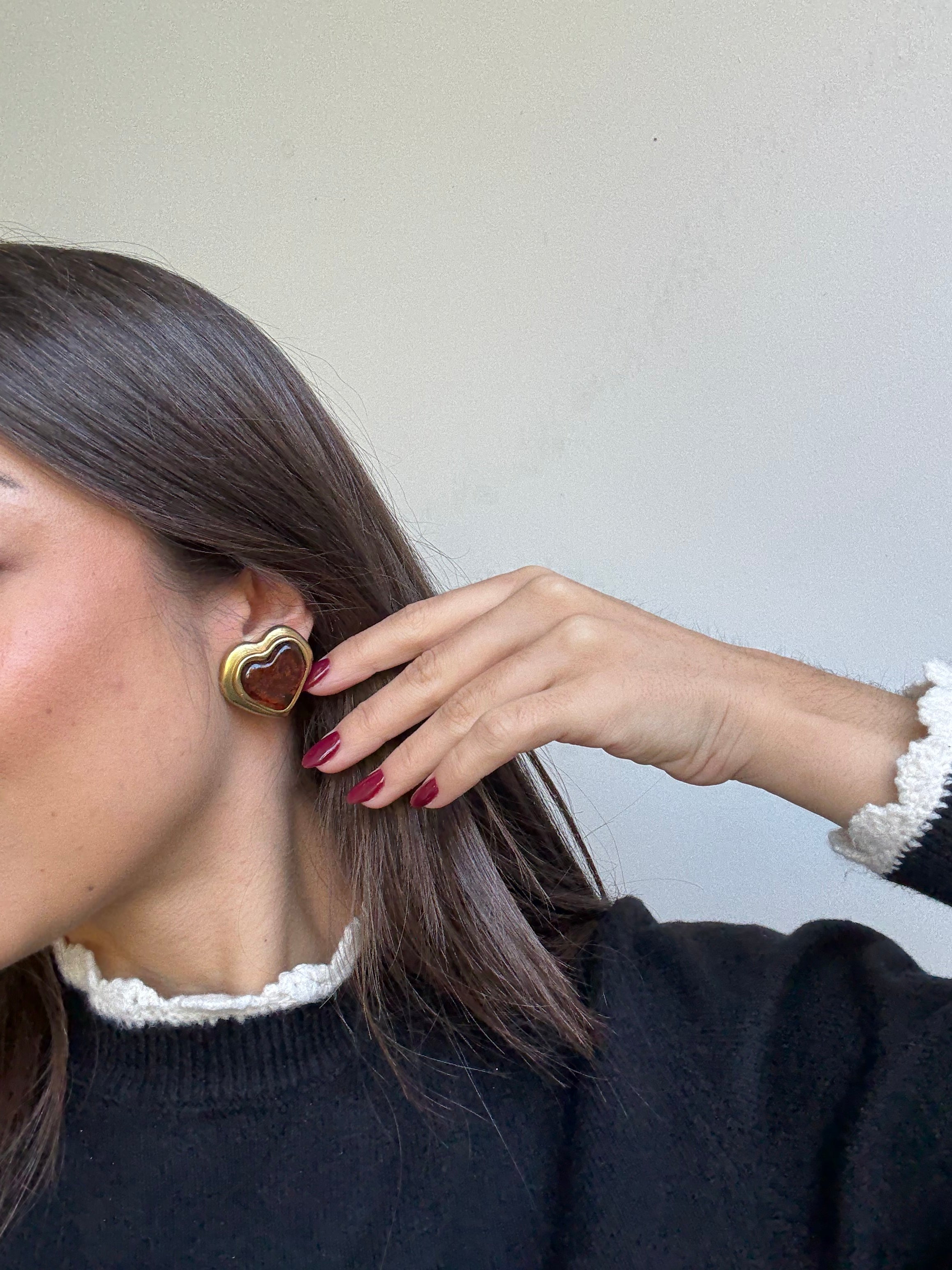 Boucles d’oreilles vintage - Coeurs cabochons résine ambrée