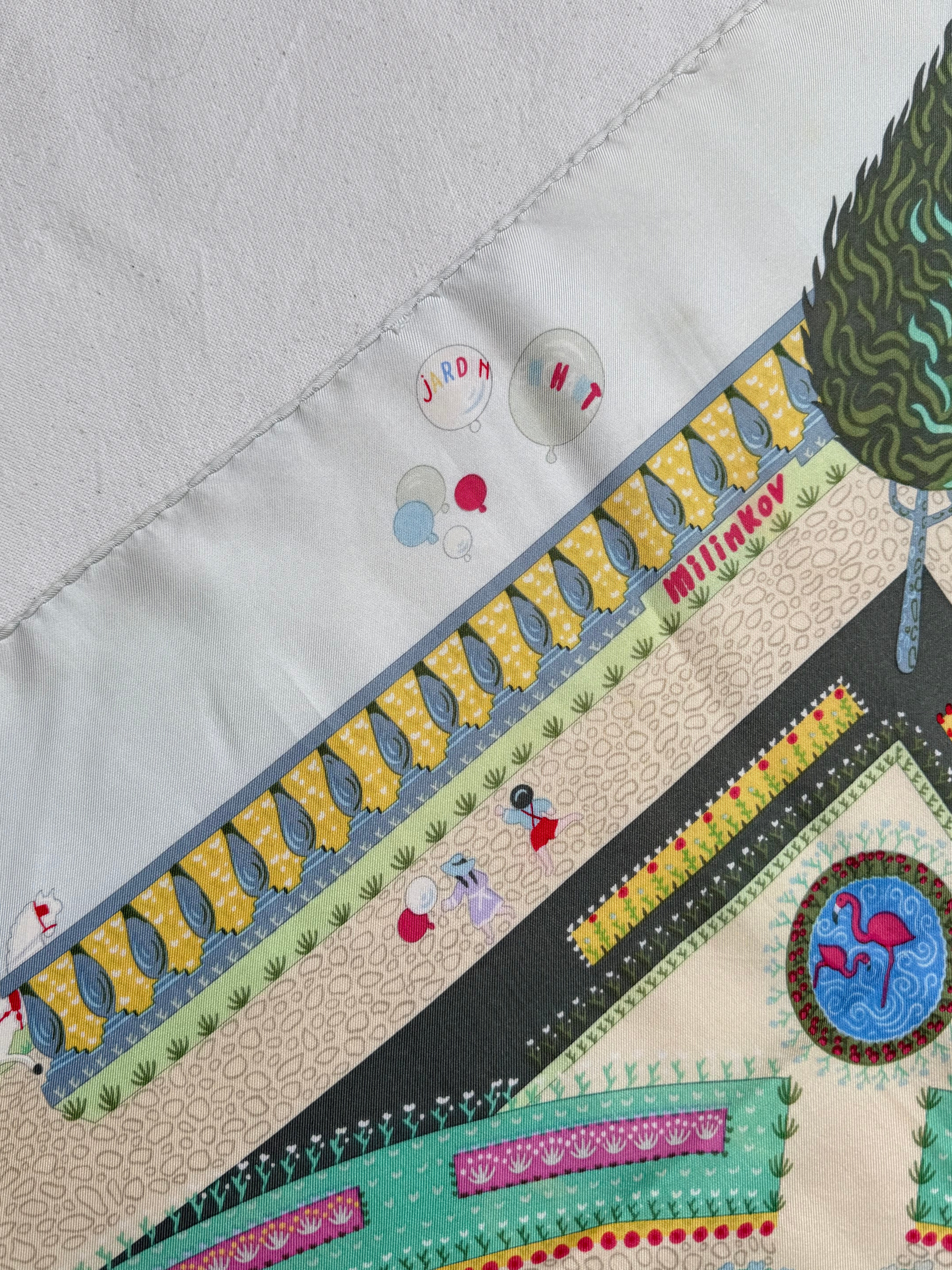 Foulard Hermès – Modèle Jardin Enchanté