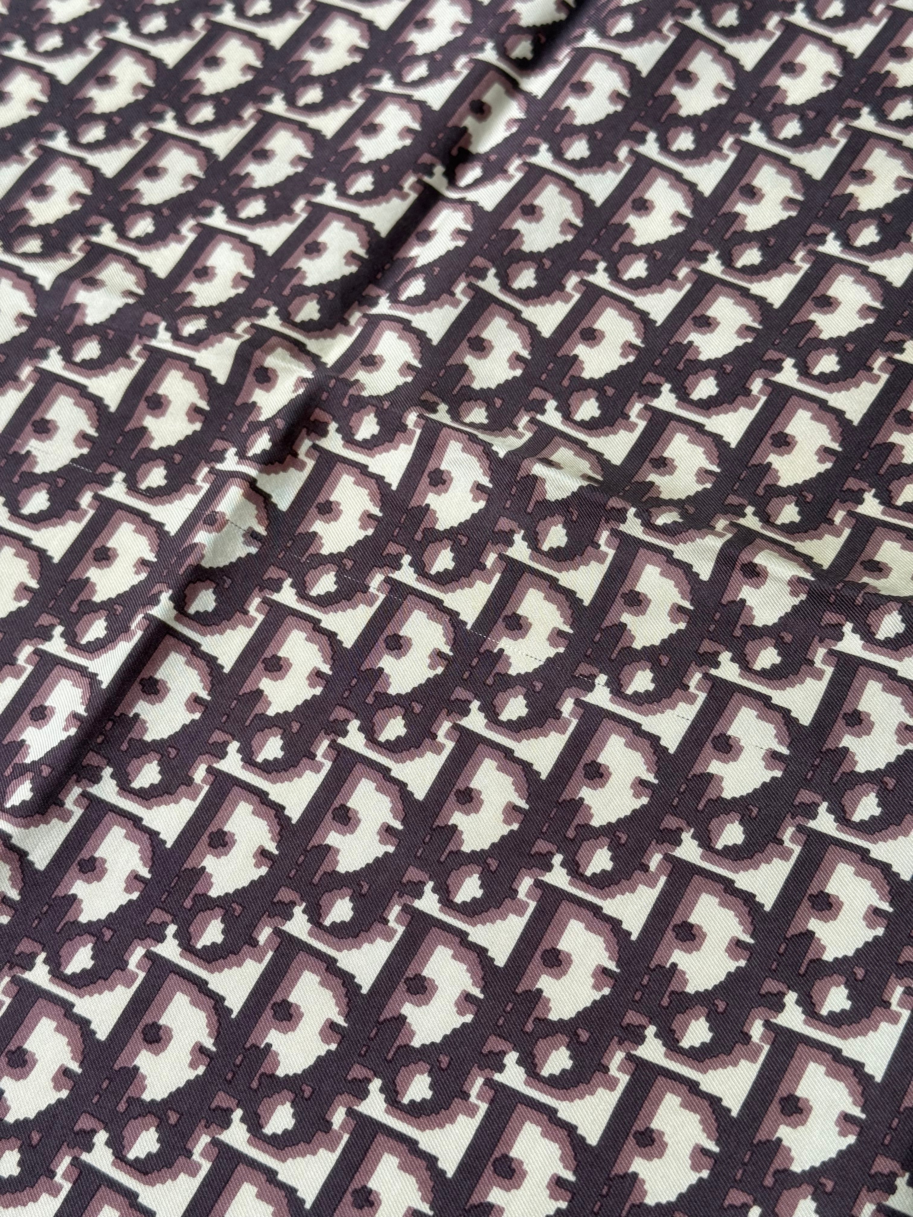 Foulard Christian Dior – Modèle monogramme prune