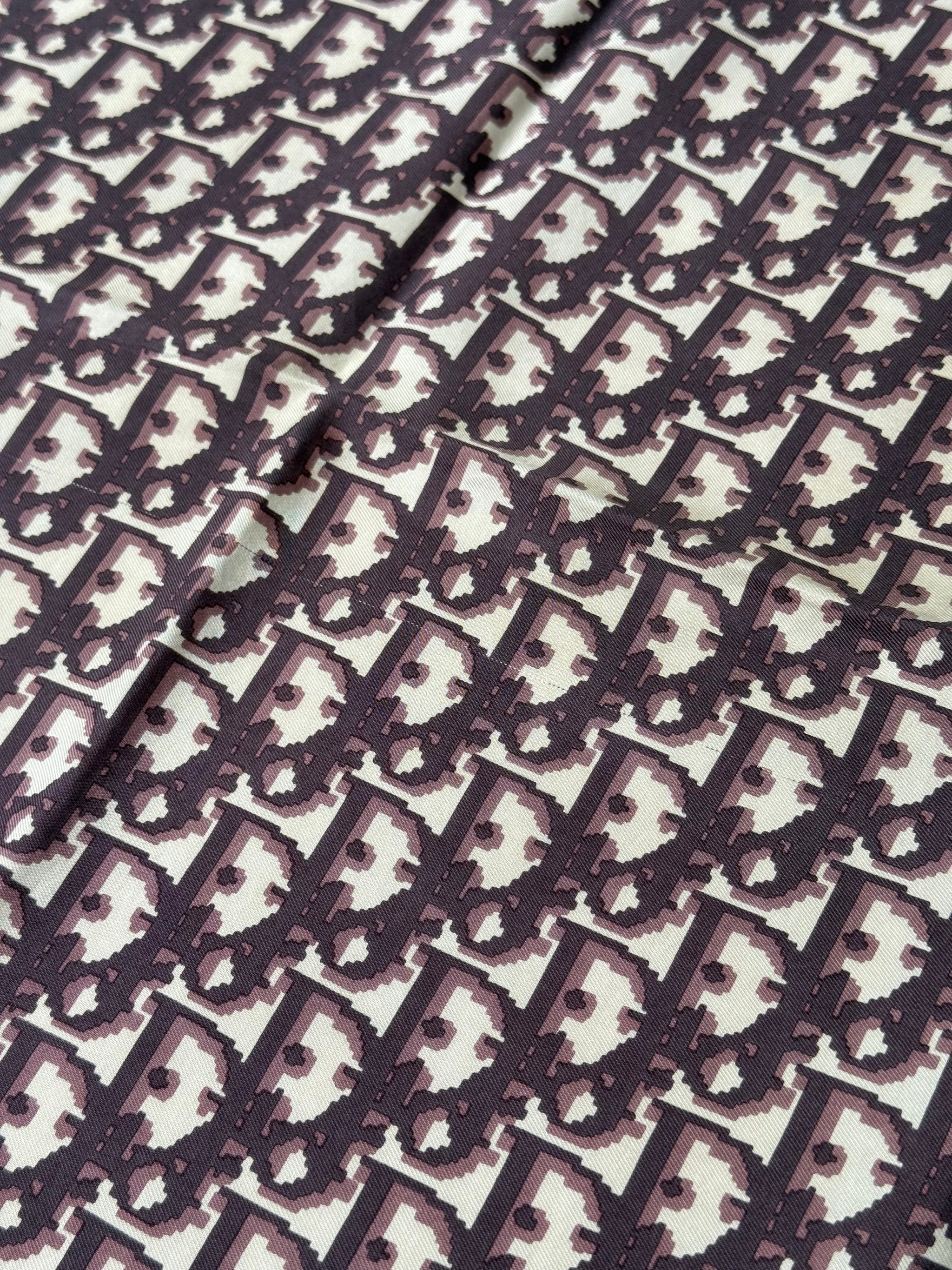 Foulard Christian Dior – Modèle monogramme prune