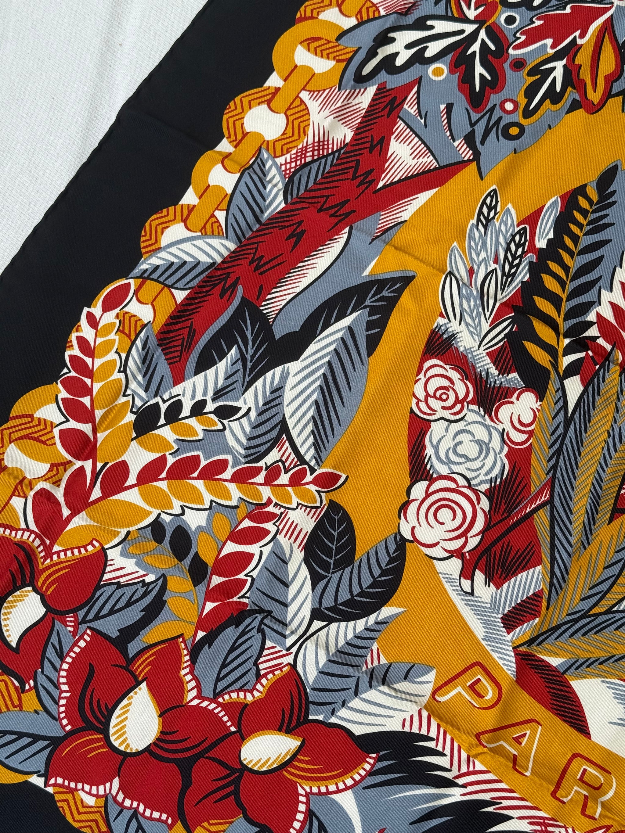 Foulard Céline – Motifs feuillages