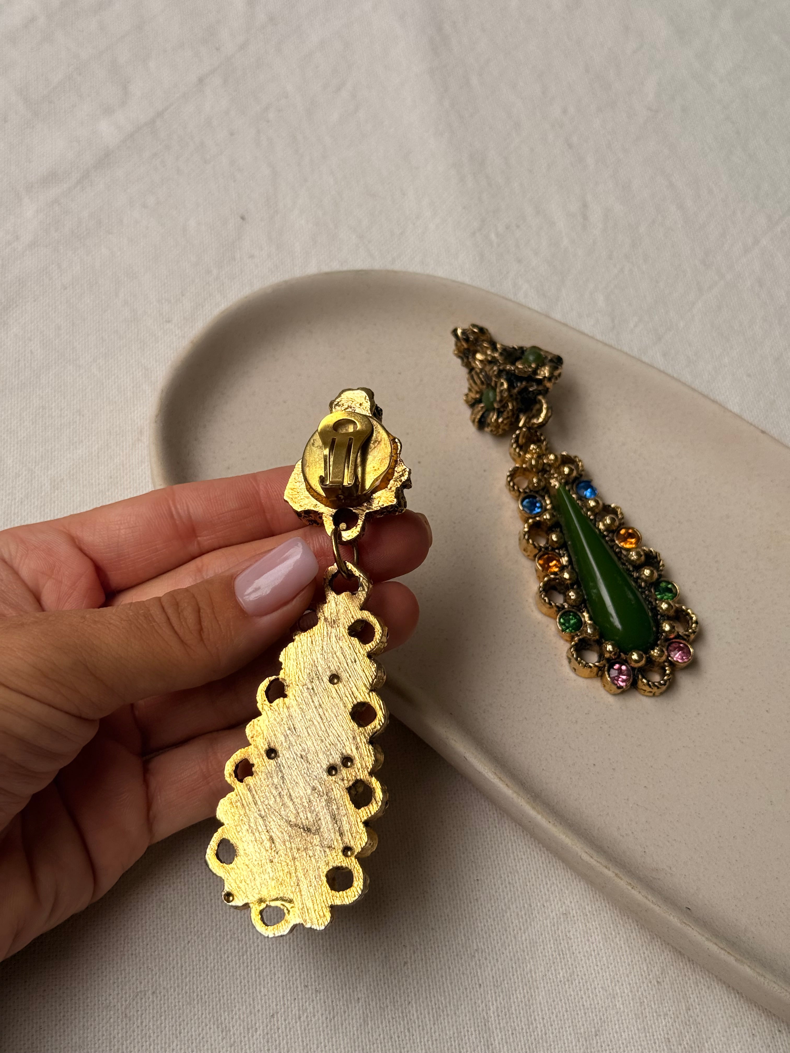 Boucles d’oreilles vintage - Pendantes gouttes vertes et cristaux multicolores