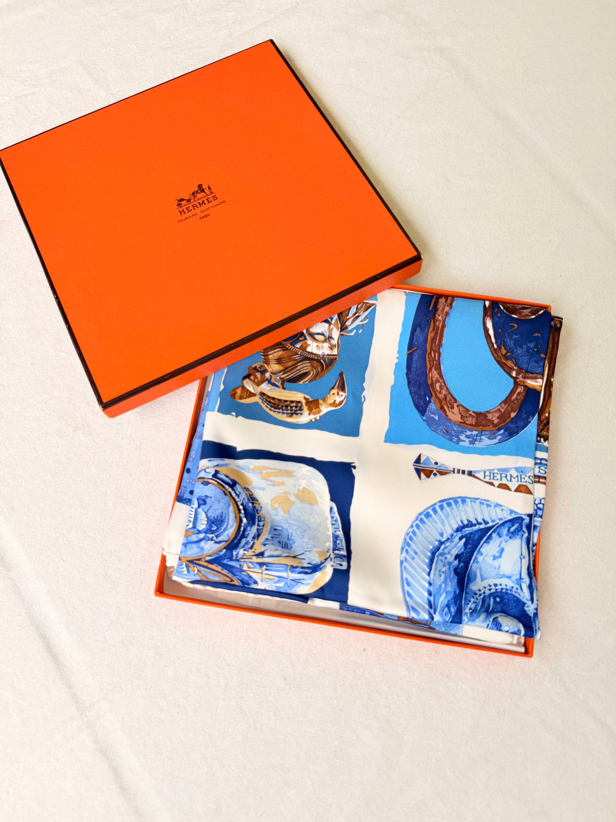 Foulard Hermès – Modèle Persona