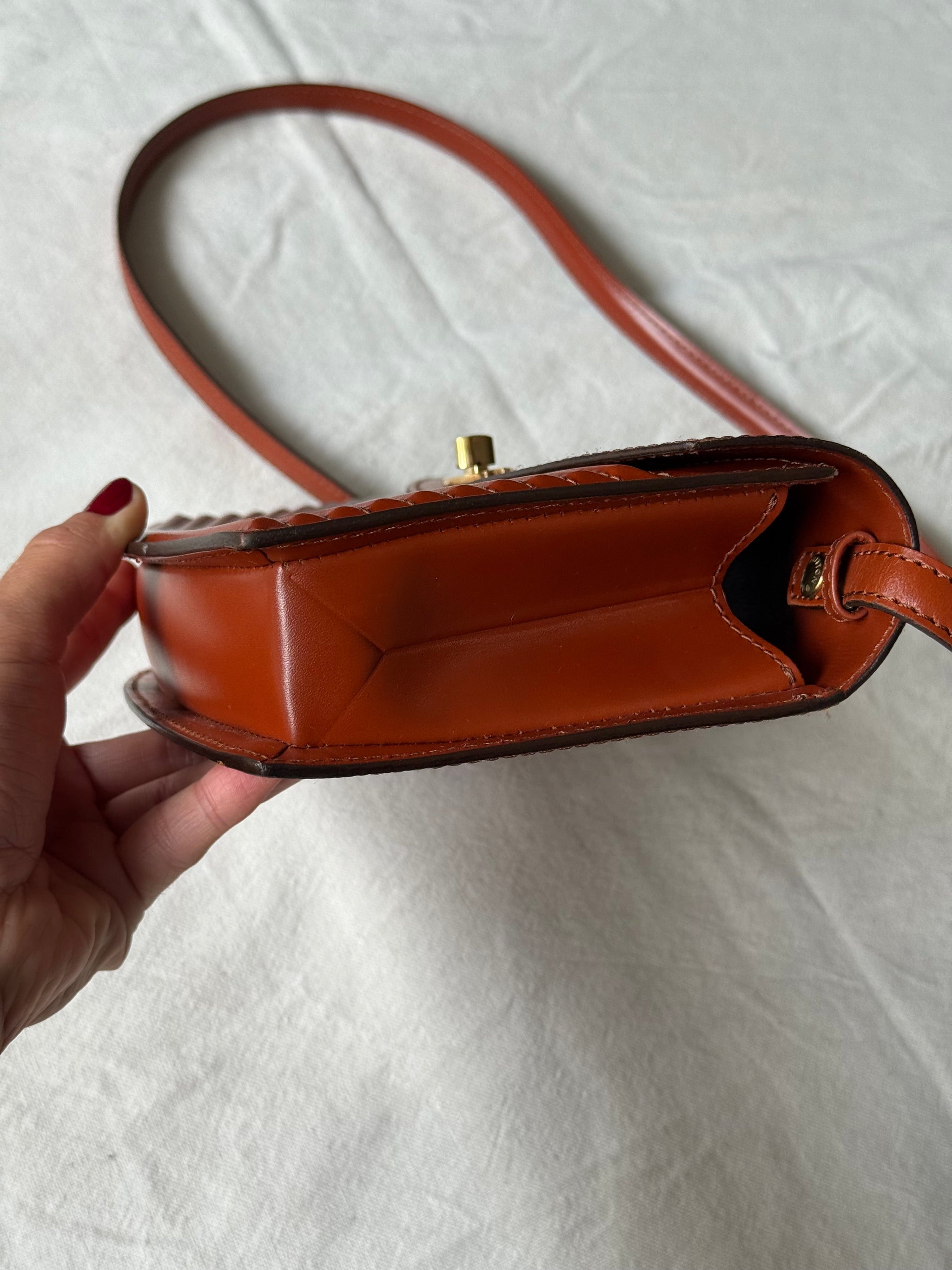 Sac Louis Vuitton- Modèle Presbourg en cuir épi cognac