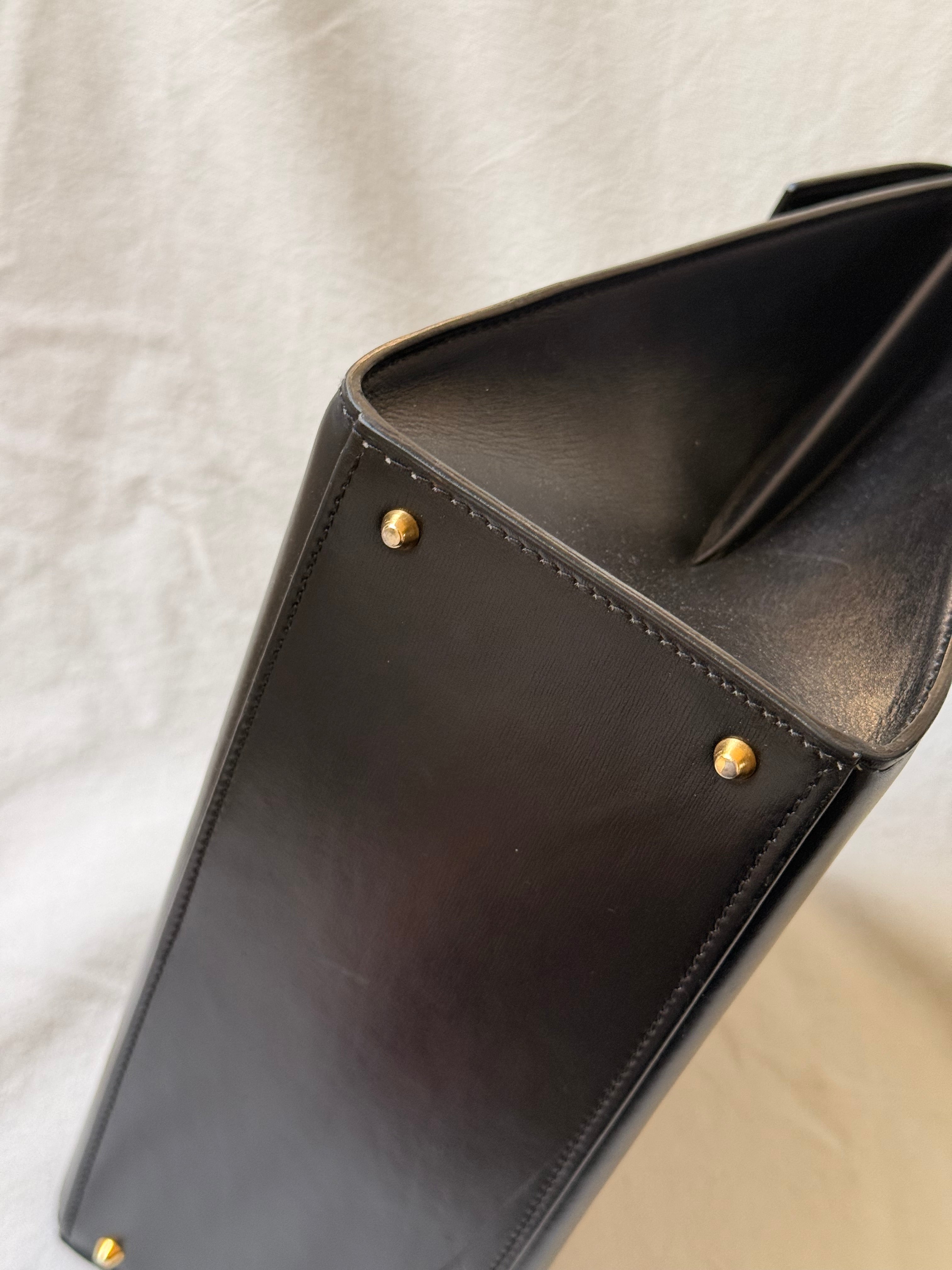 Sac Céline vintage - Top Handle cuir noir et fermoir doré