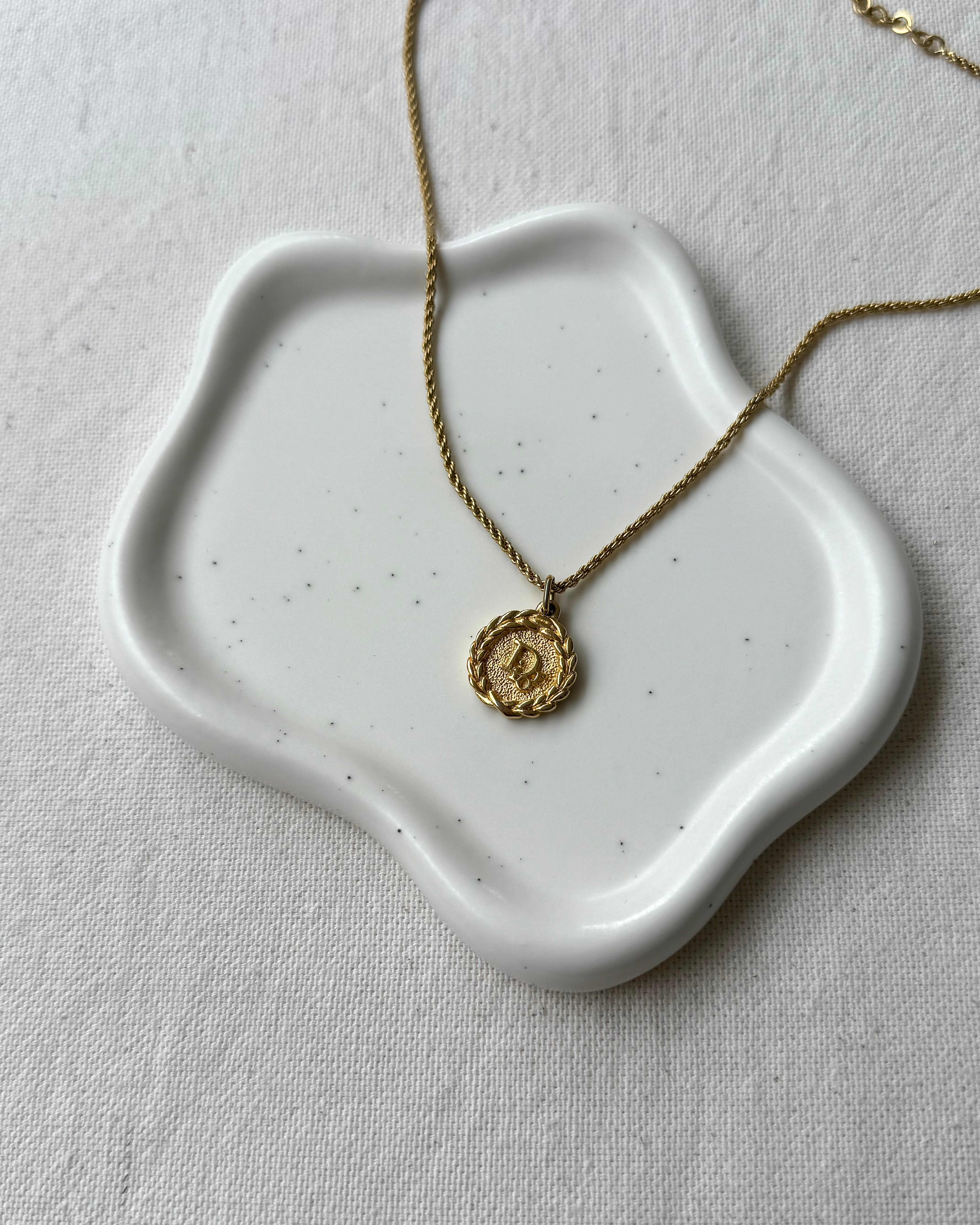 Collier Christian Dior vintage - Médaillon inscription Dior