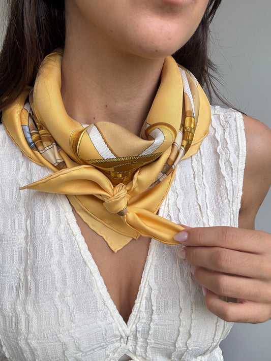 Foulard Hermès – modèle Grand Manège