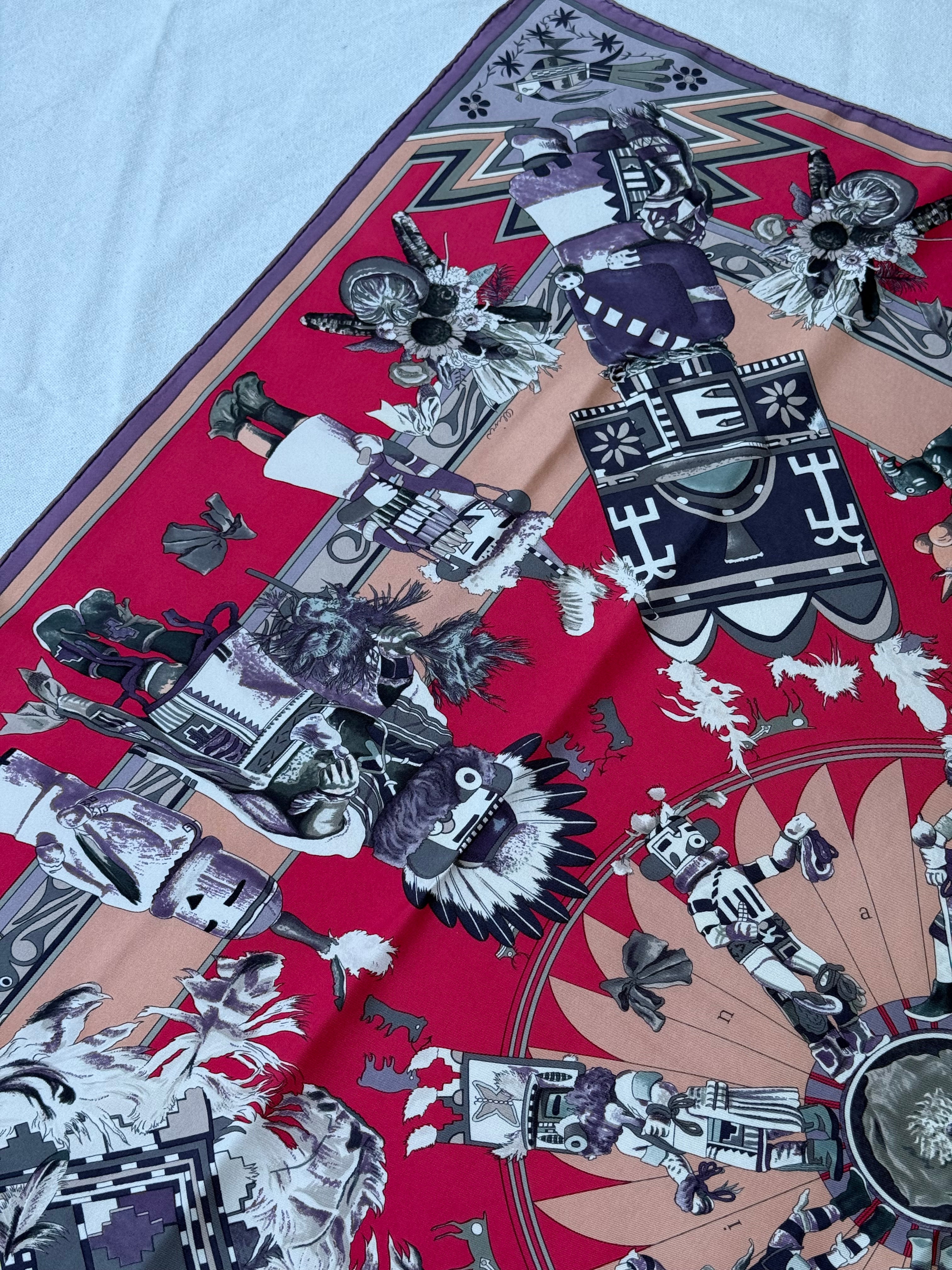 Foulard Hermès – Modèle Kachinas