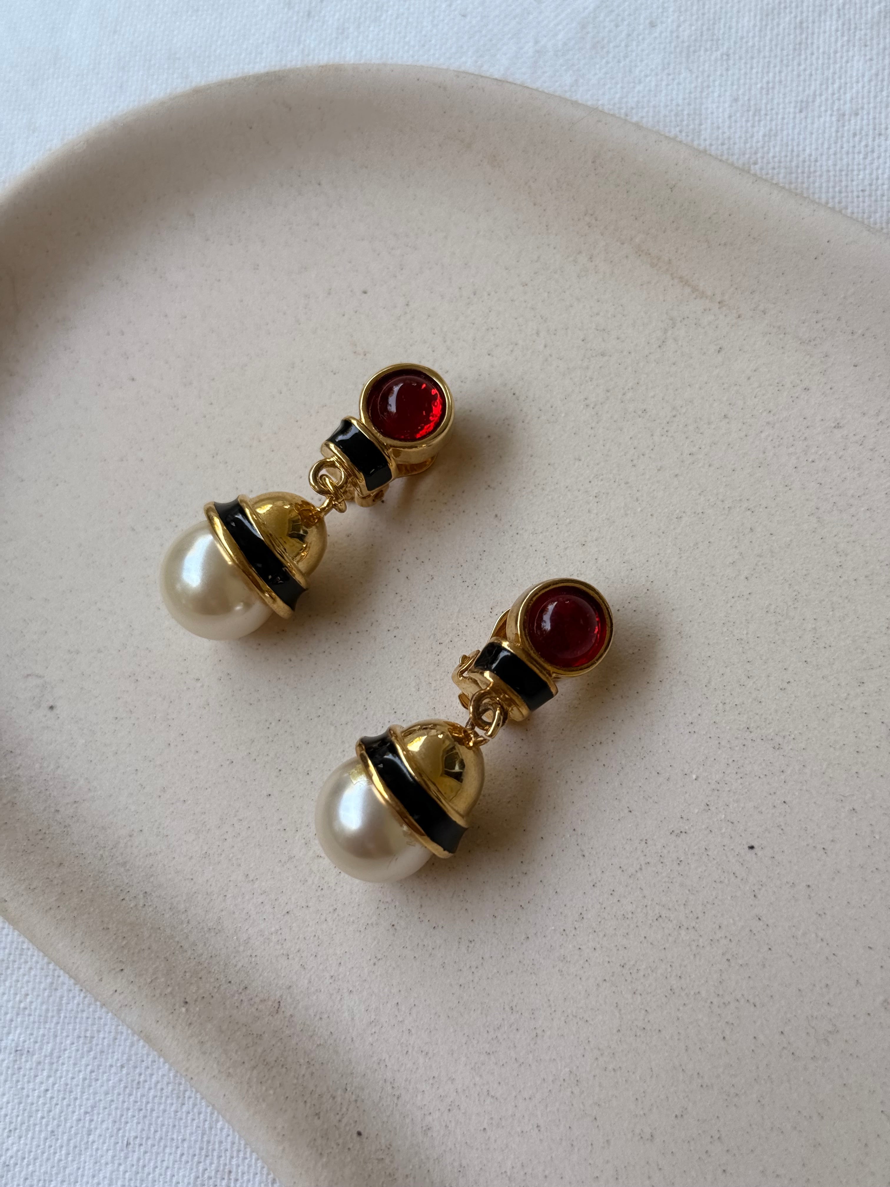 Boucles d’oreilles vintage - Pendantes perles, noires et rouges