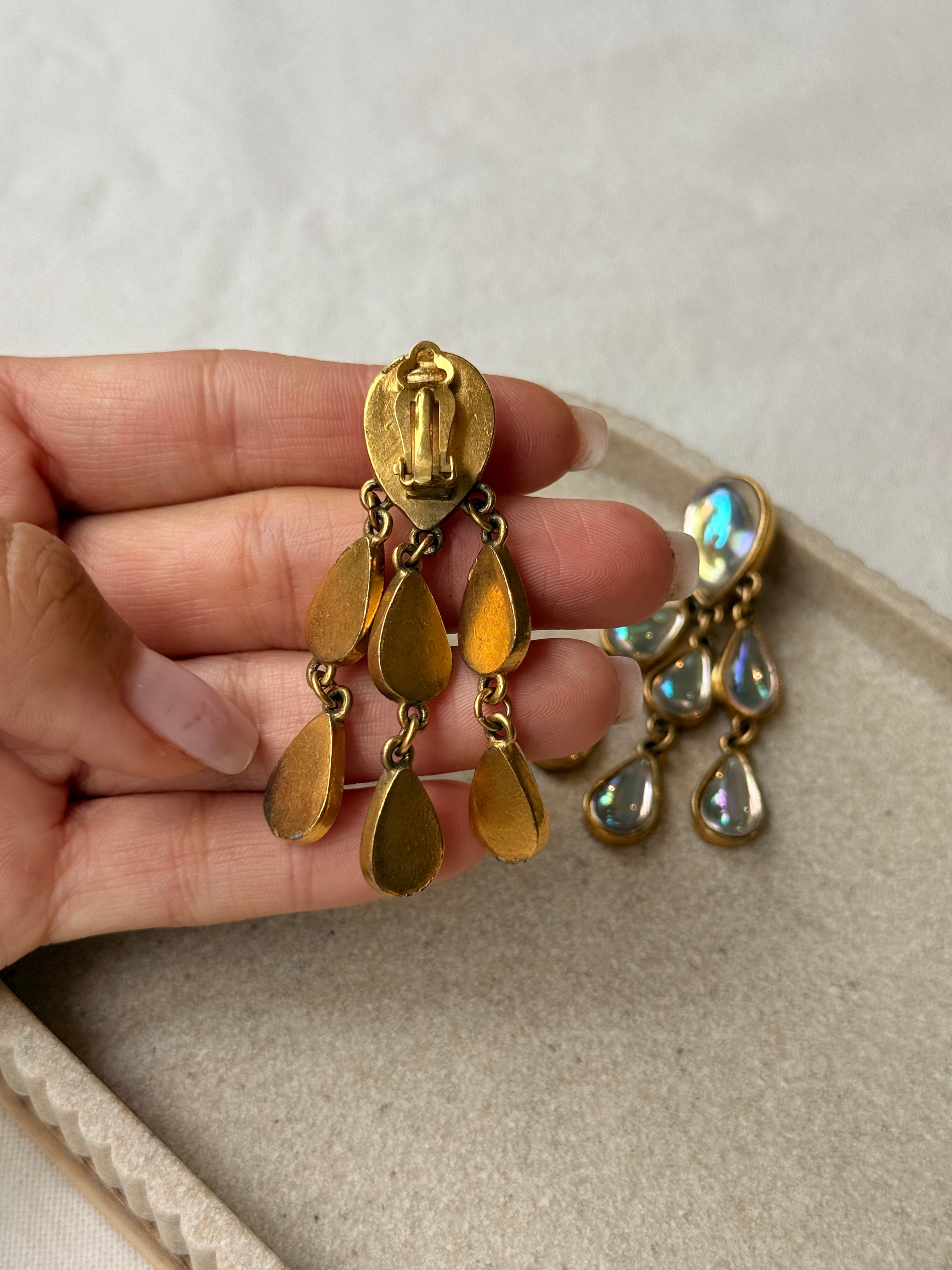 Boucles d’oreilles vintage - Pampilles nacrées irisées