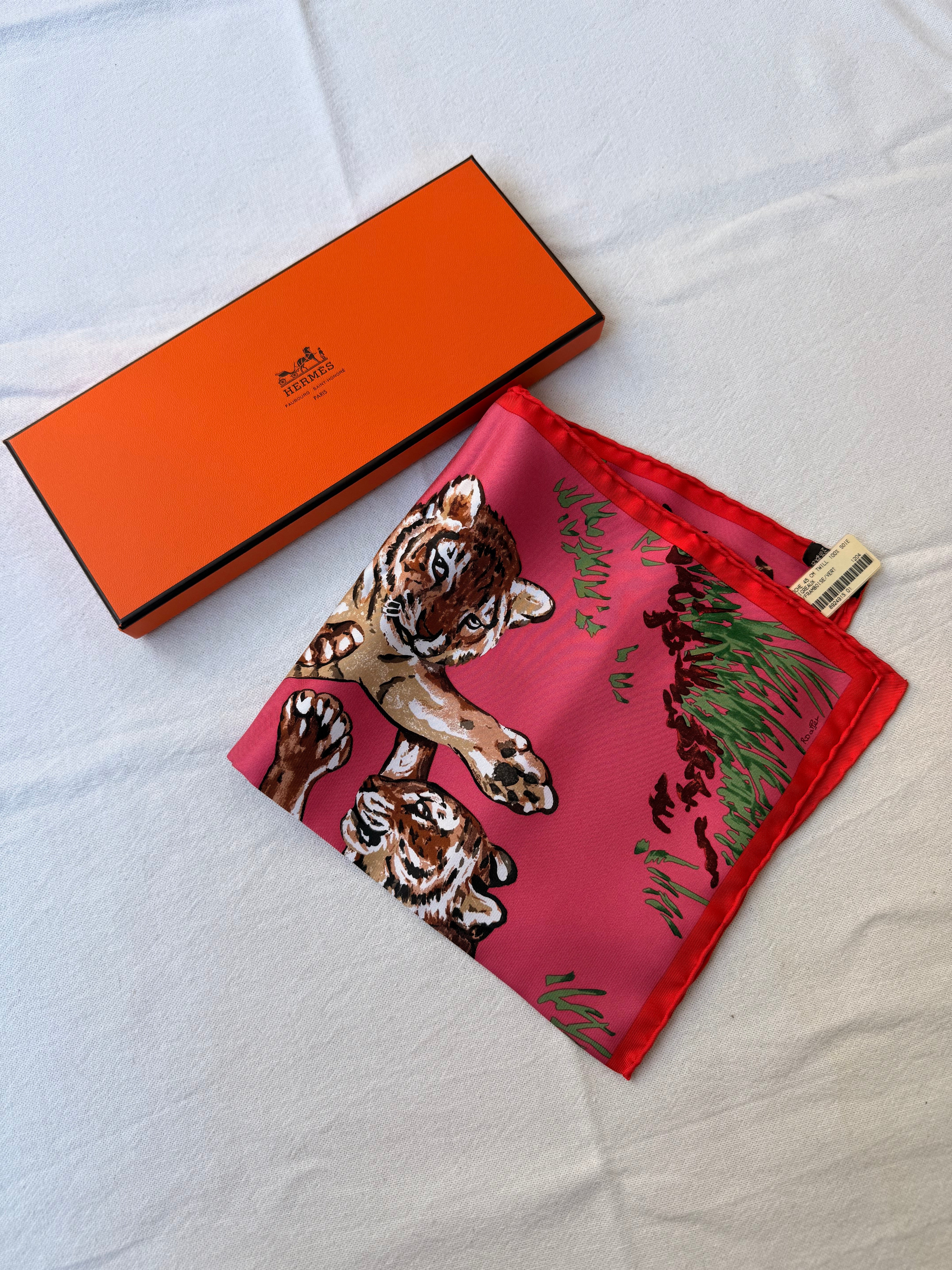 Gavroche Hermès – Modèle Les Tigreaux
